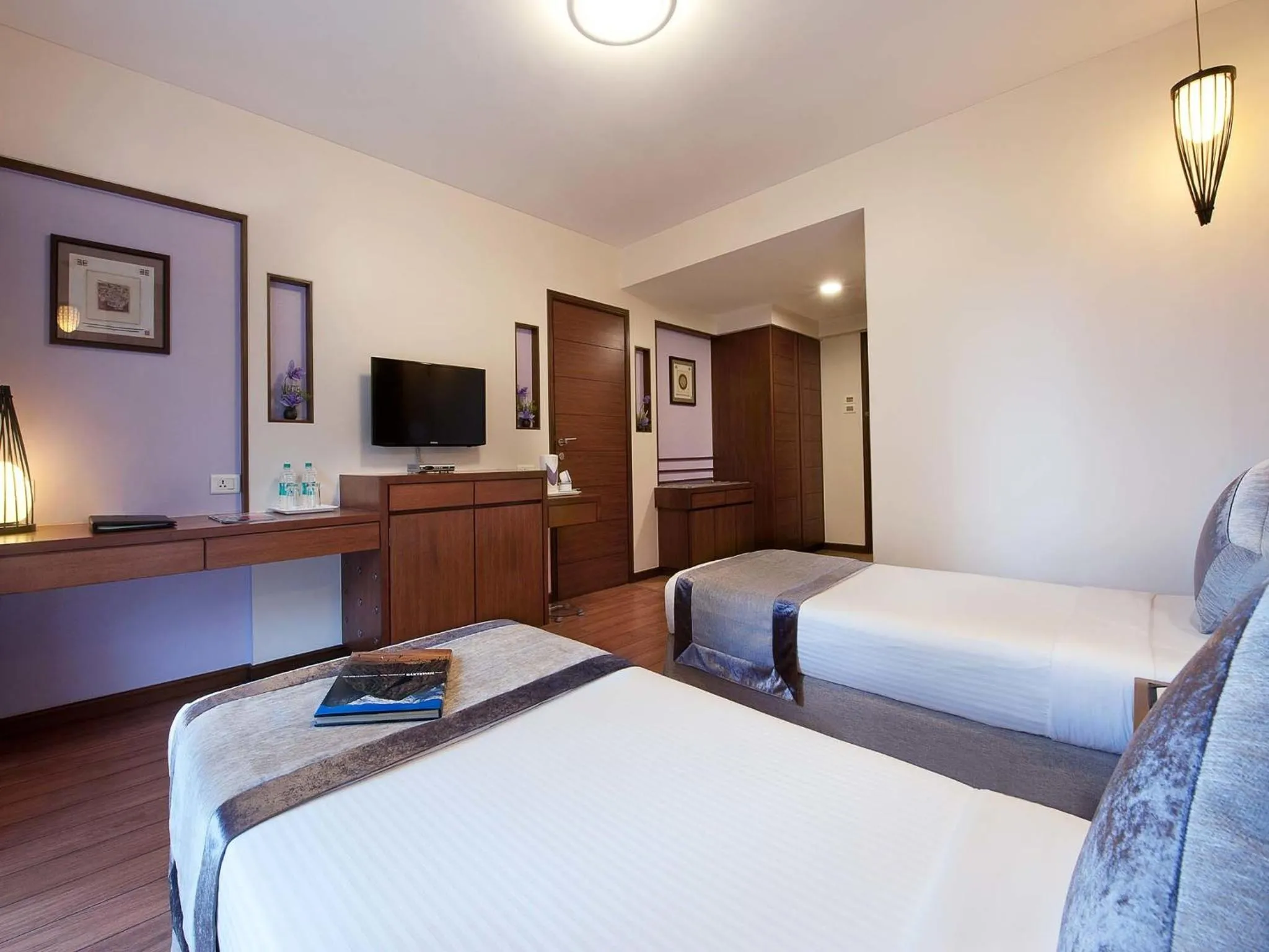 Bedroom, Bed in Grand Residency Hotel & Serviced Apartments