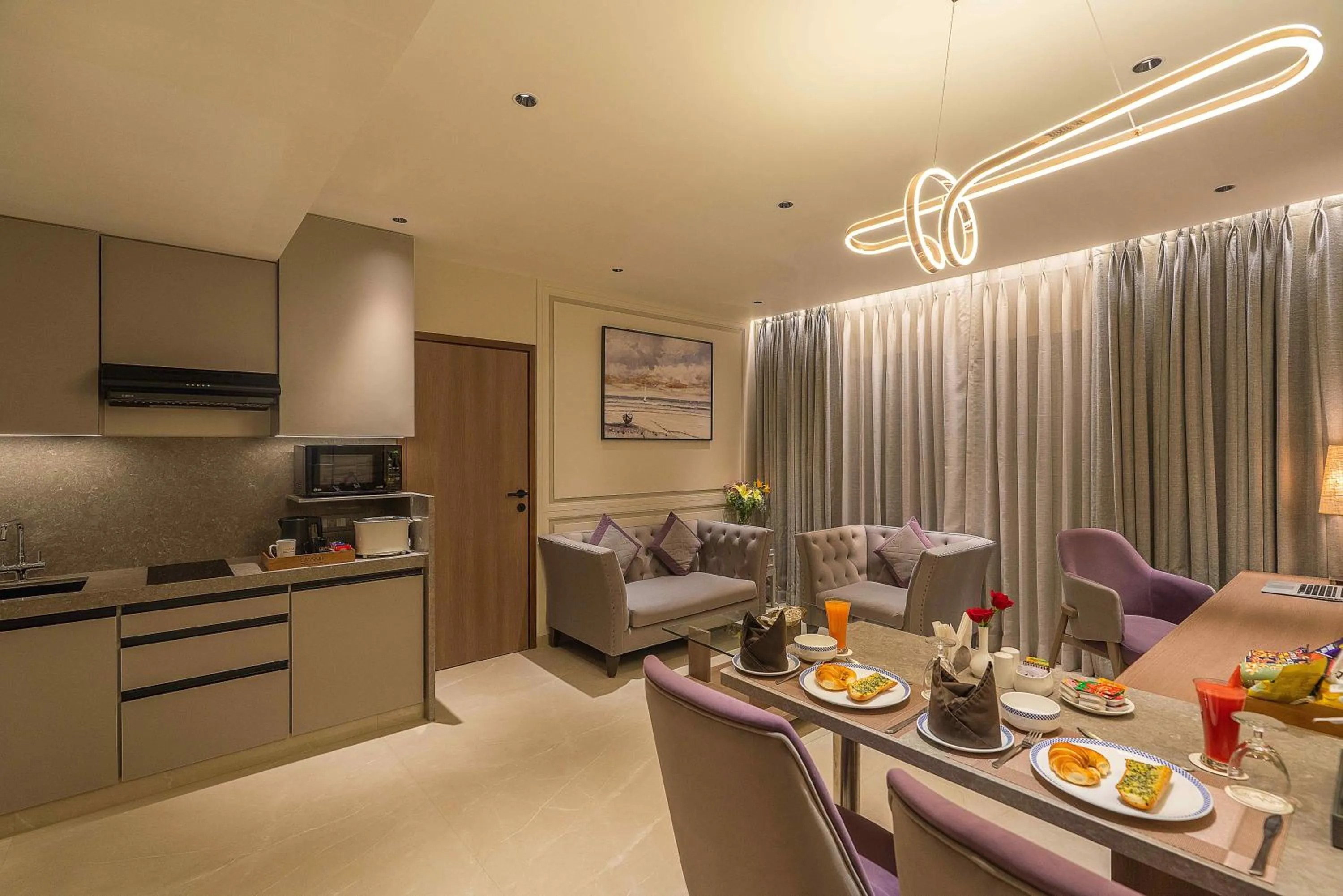 Grand Residency Hotel & Serviced Apartments