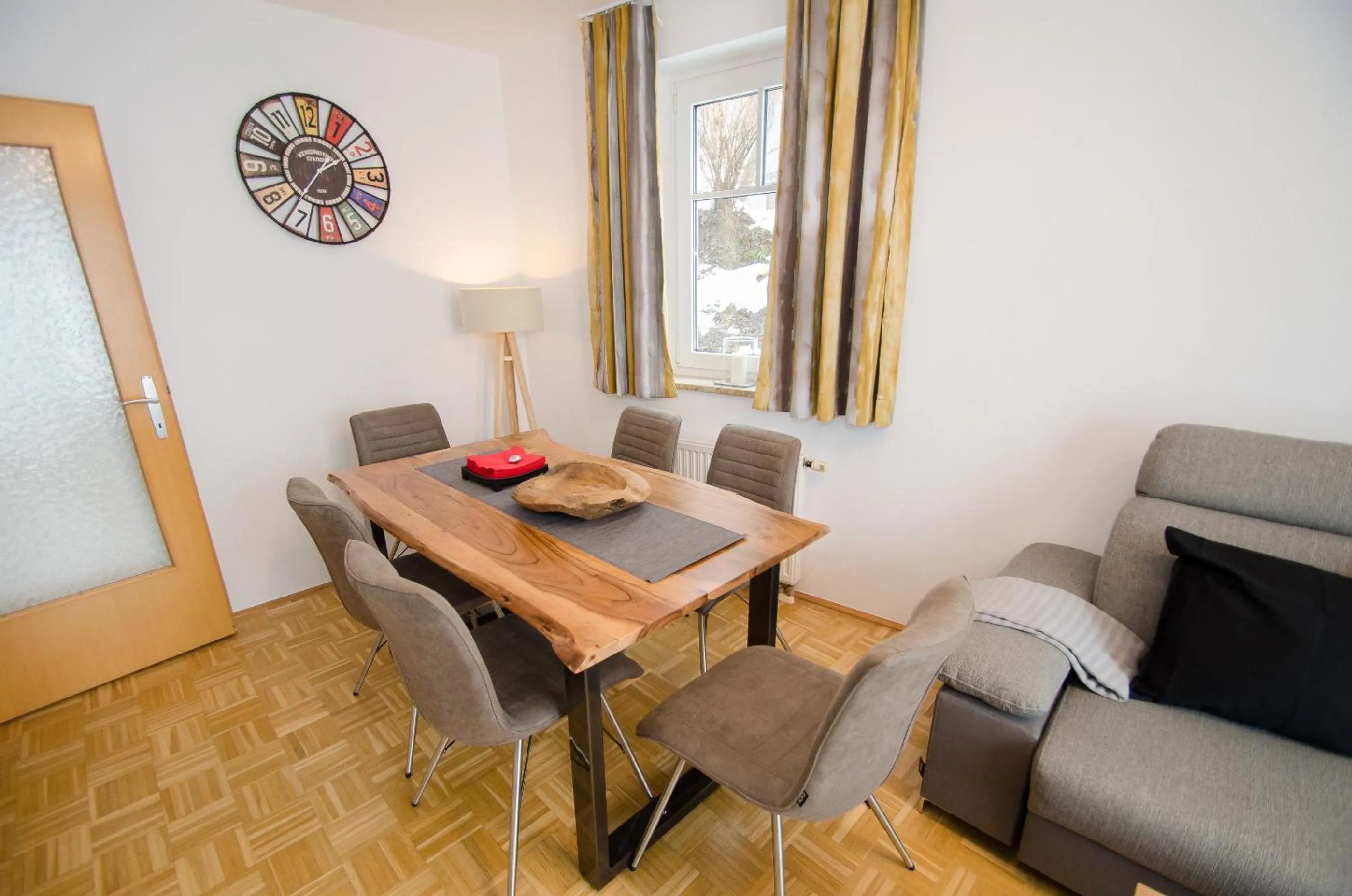 Dining area in Apartments Summer & Winter Fun by All in One Apartments incl SUMMER CARD