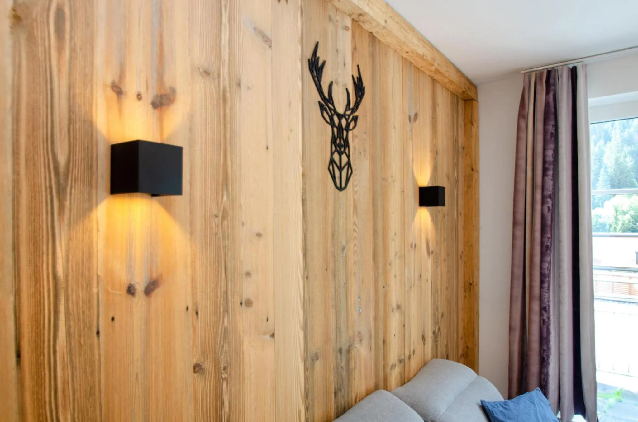 Decorative detail in Apartments Summer & Winter Fun by All in One Apartments incl SUMMER CARD