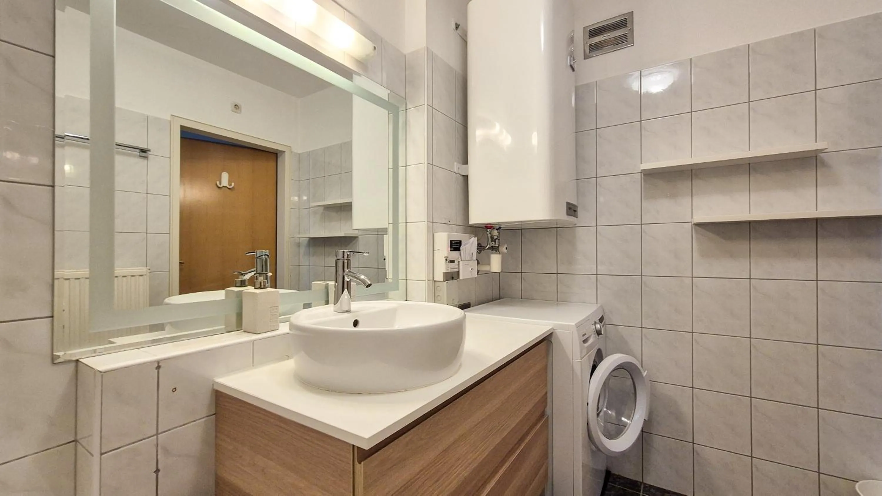 Bathroom in Apartments Summer & Winter Fun by All in One Apartments incl SUMMER CARD