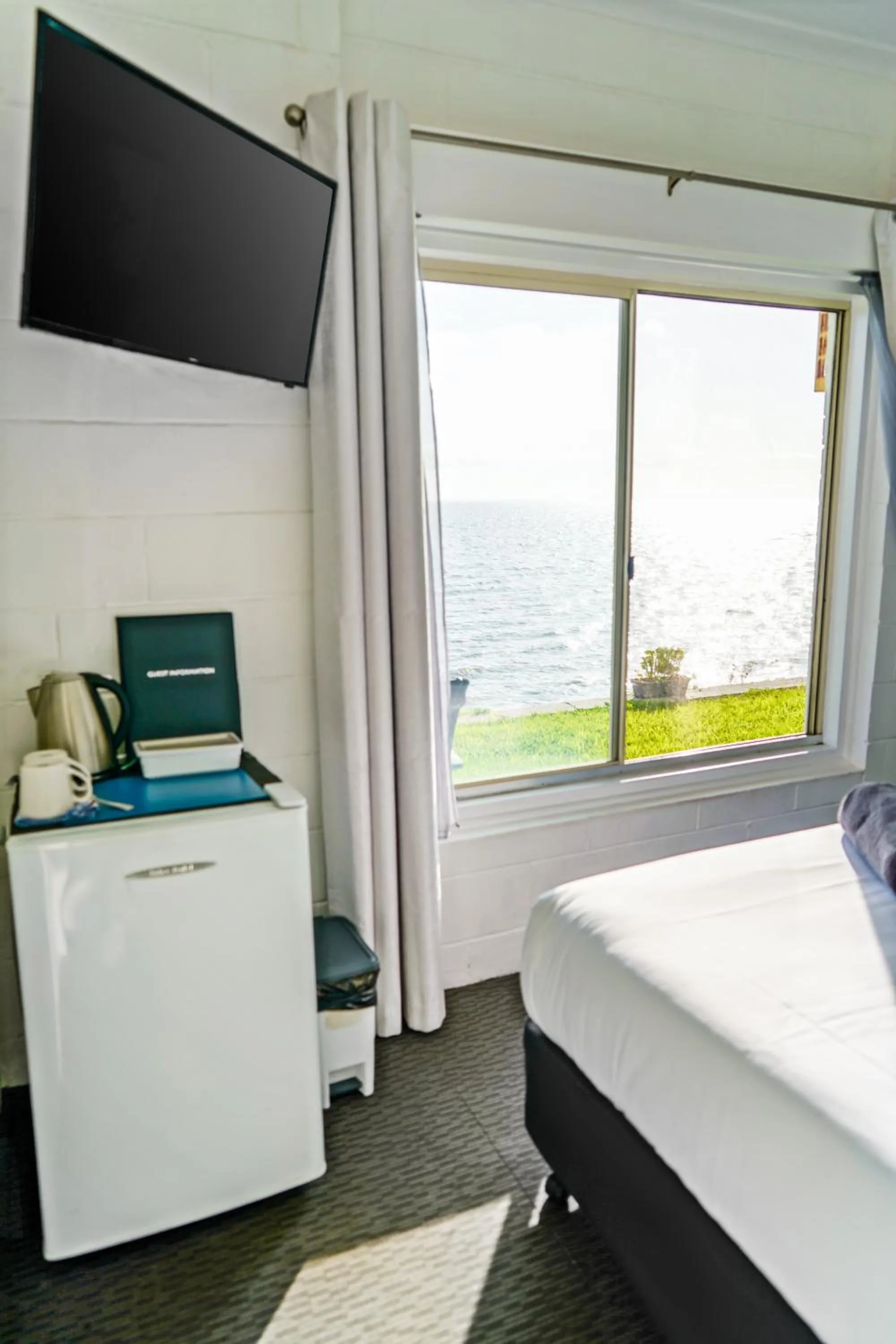 Meningie Waterfront Motel