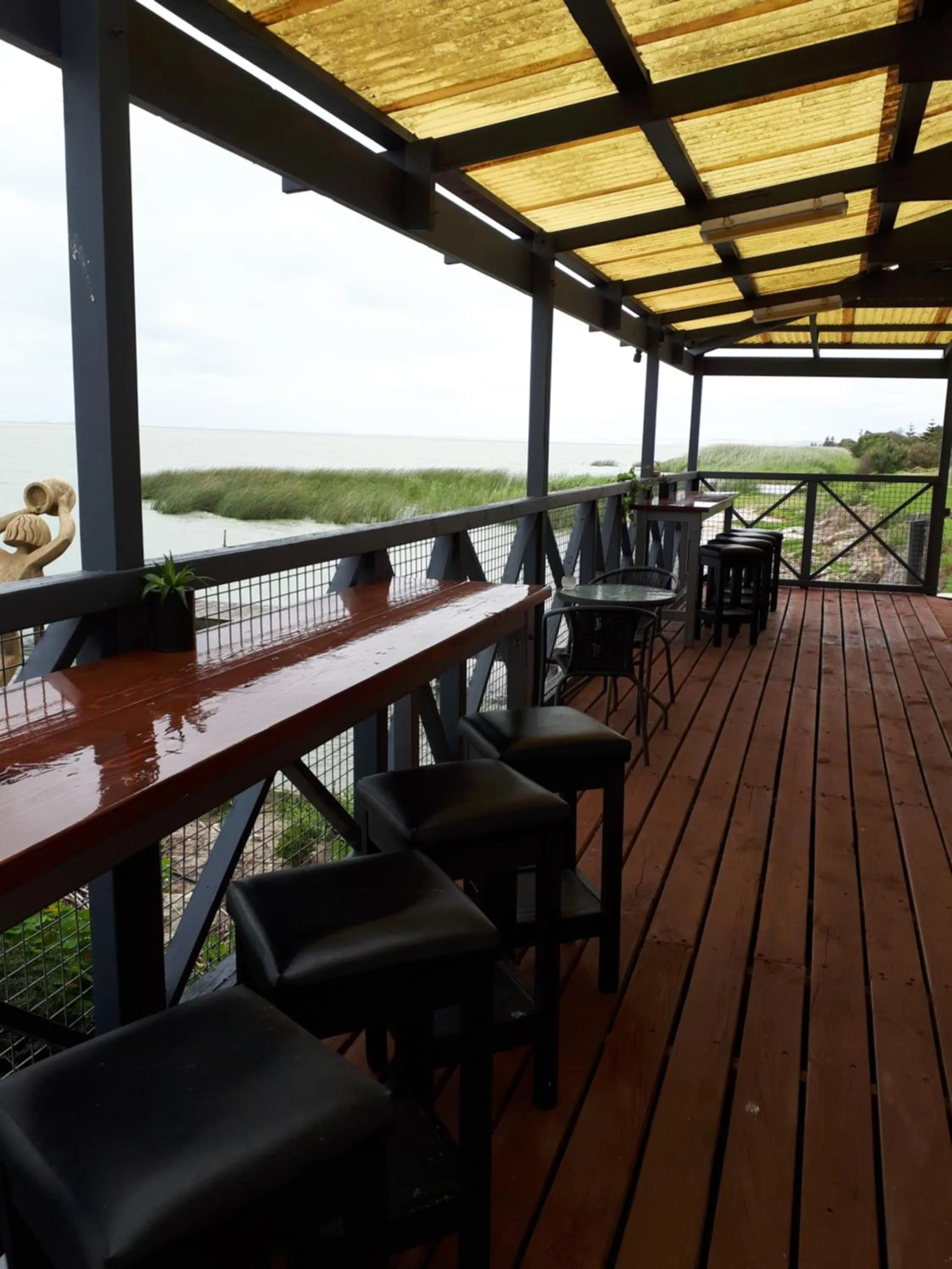 Patio in Meningie Waterfront Motel