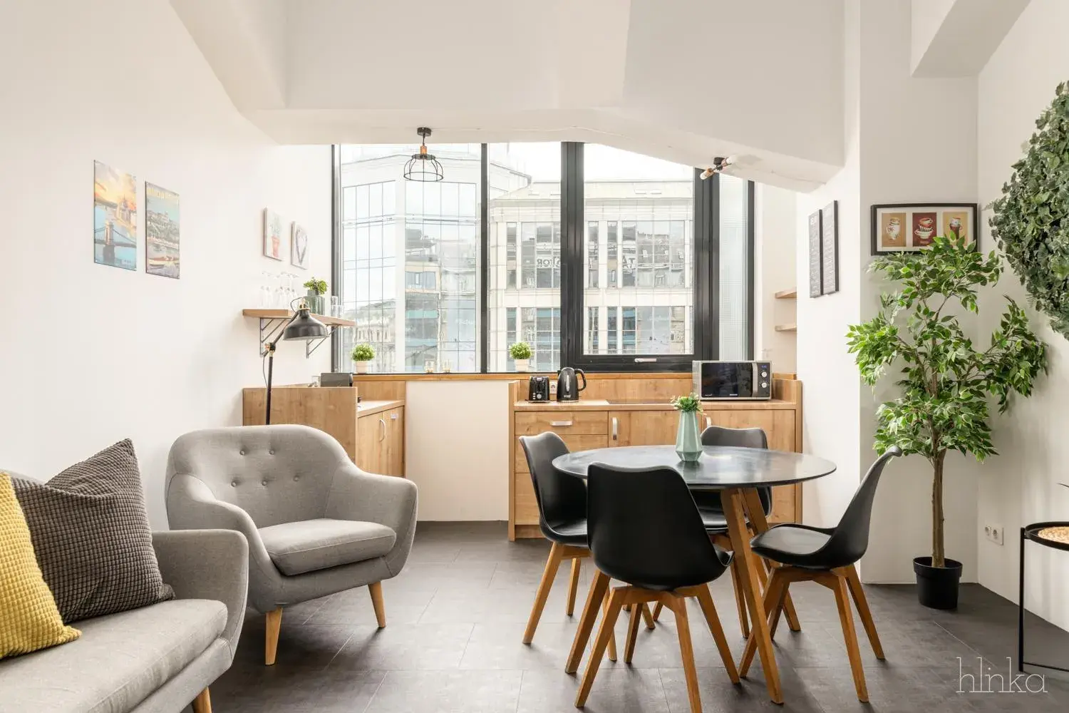 Kitchen or kitchenette, Seating Area in LOFT Astoria