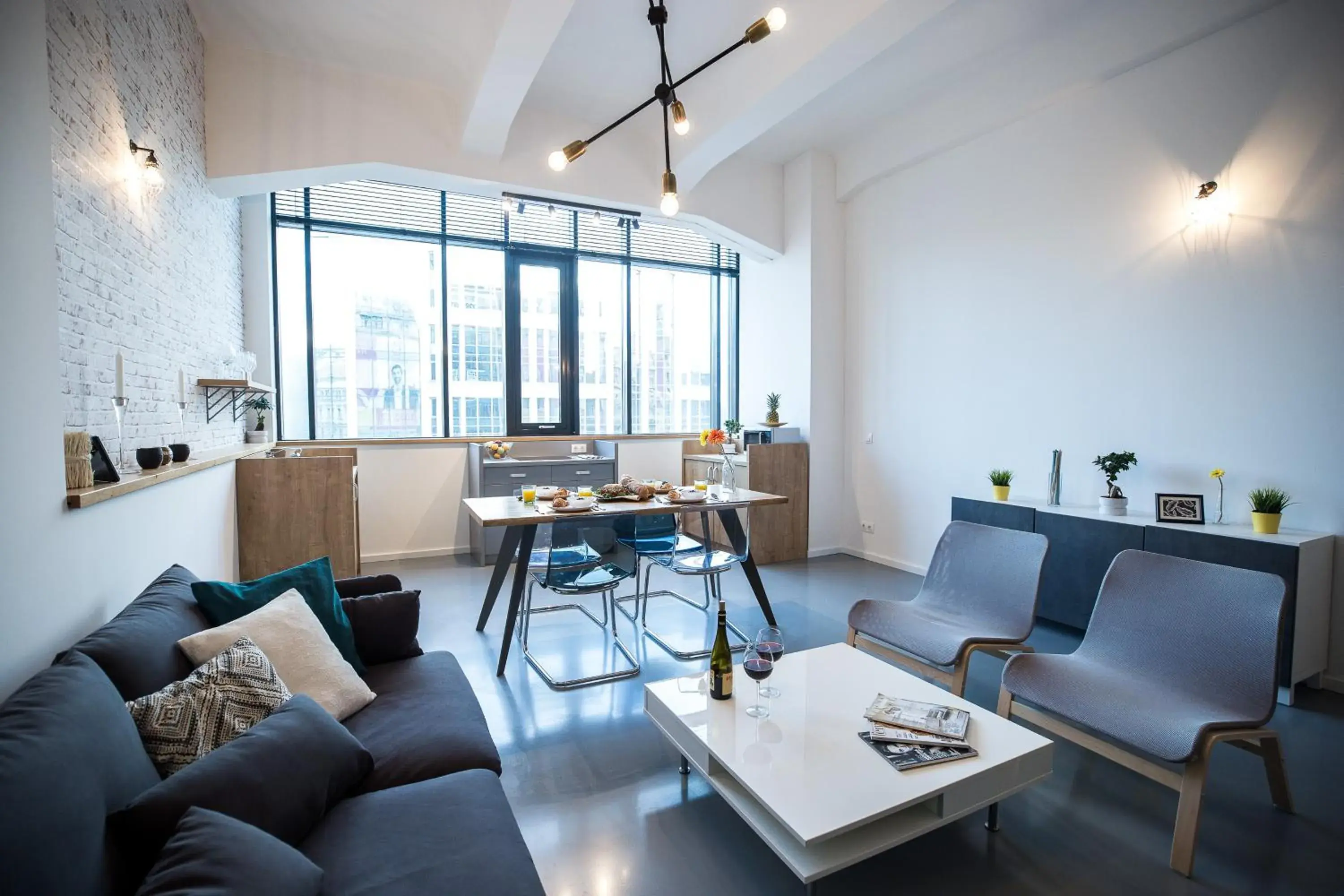 Dining area, Seating Area in LOFT Astoria