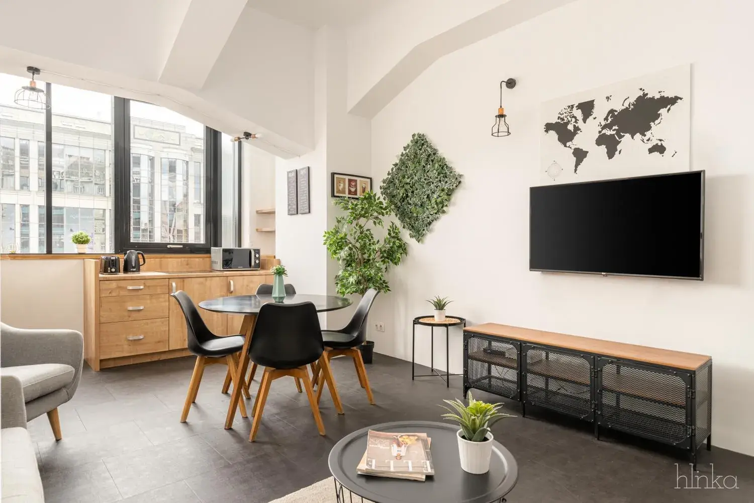 TV and multimedia, TV/Entertainment Center in LOFT Astoria