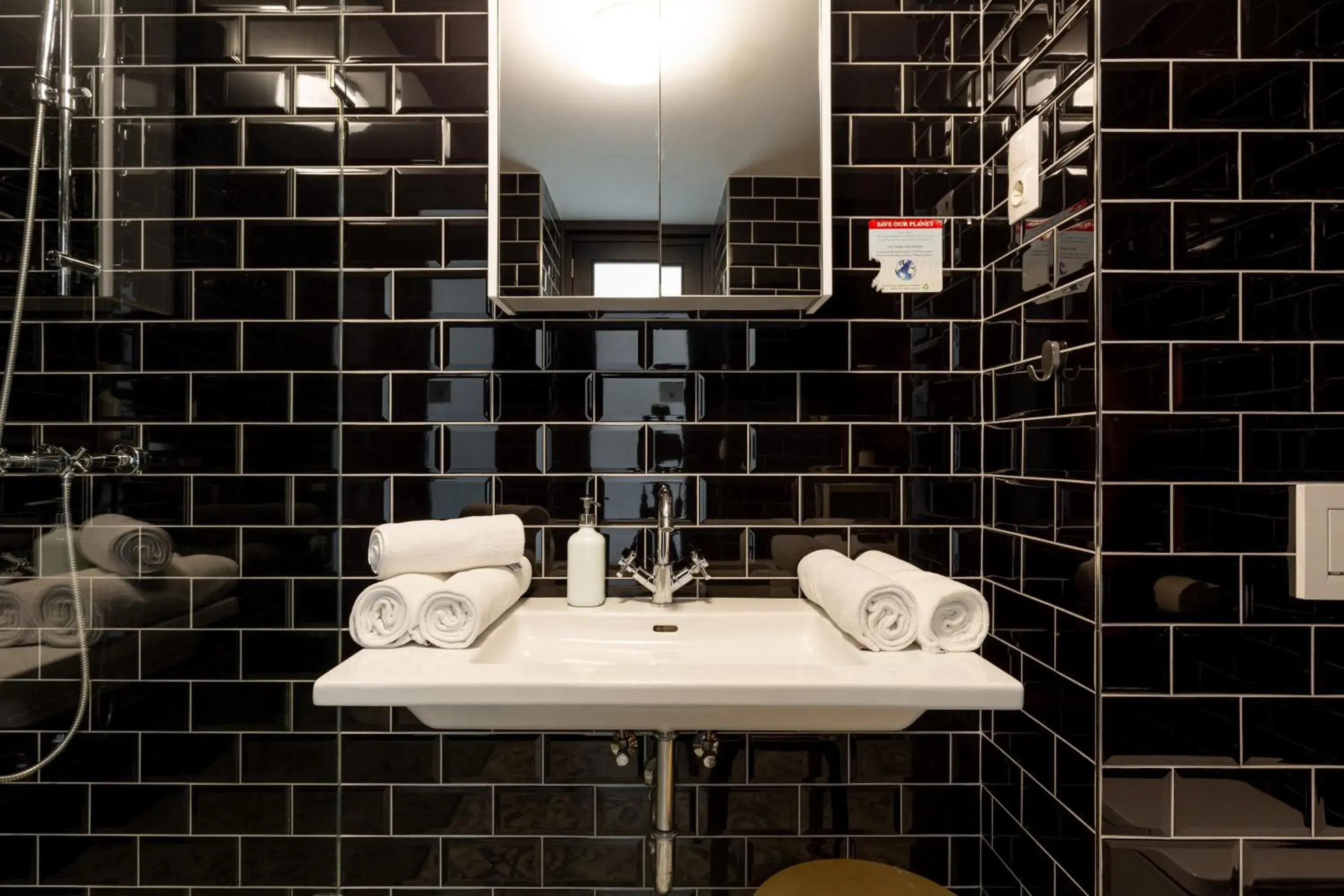 Bathroom in LOFT Astoria