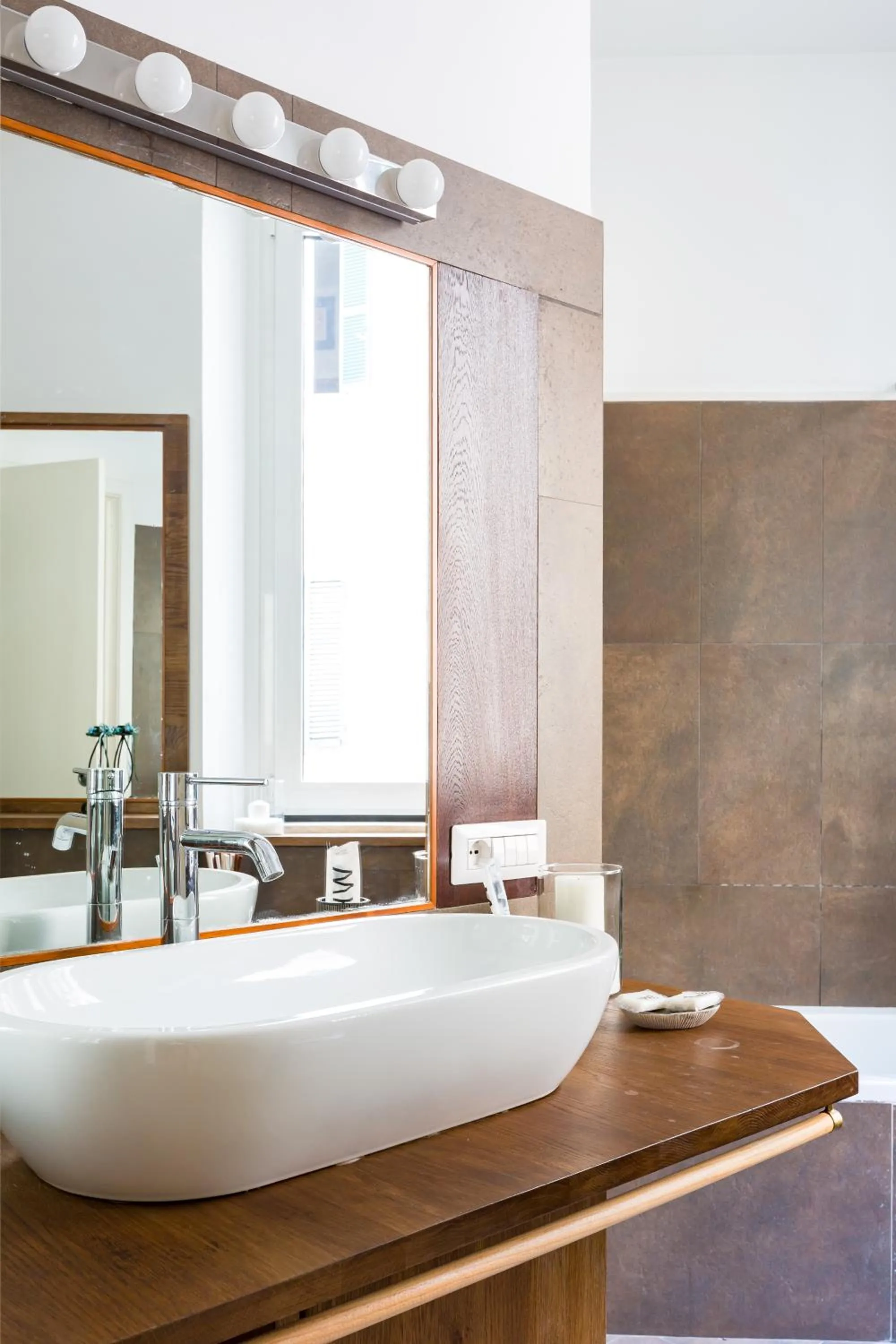 Bathroom in The Royal Story