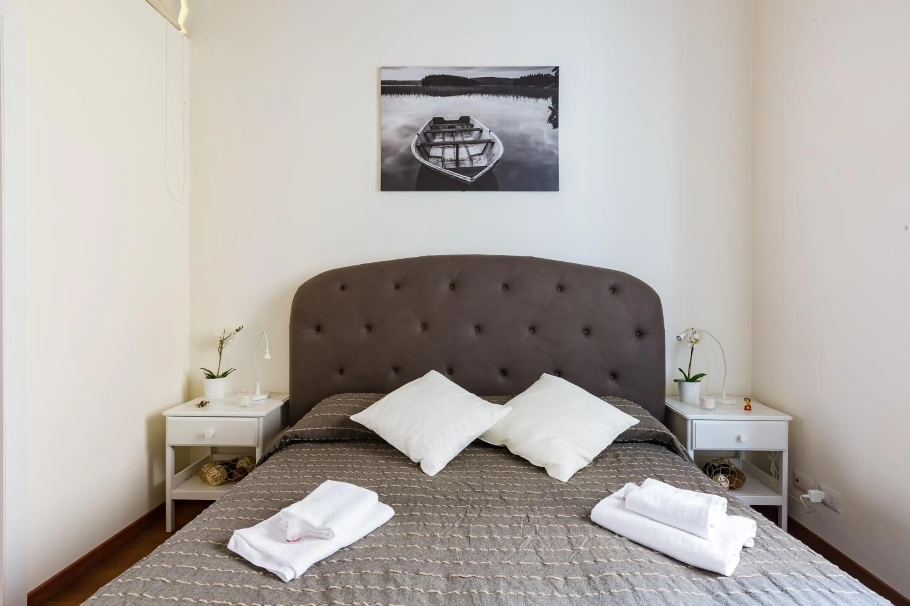 Bedroom, Bed in The Royal Story