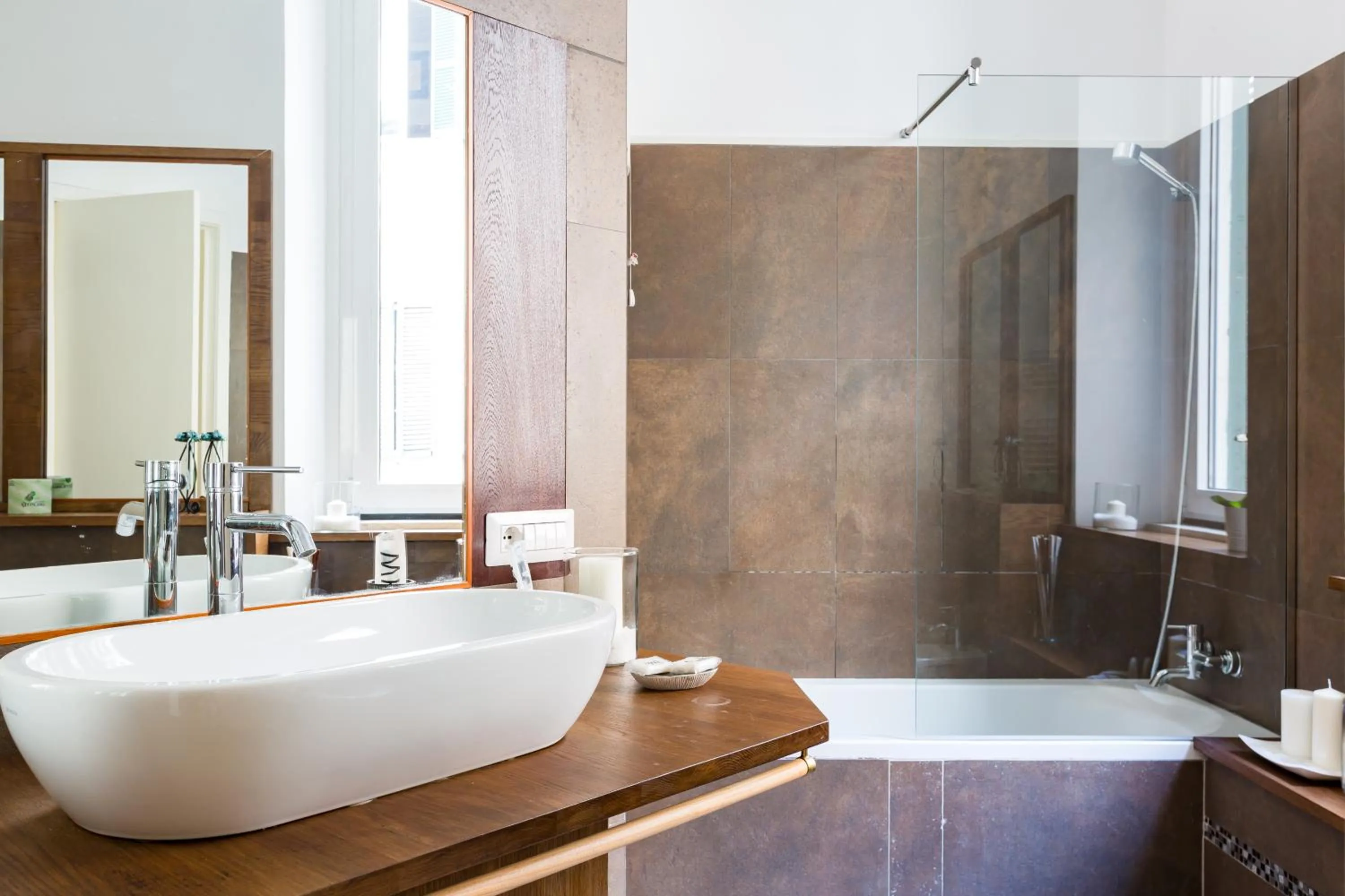 Bathroom in The Royal Story