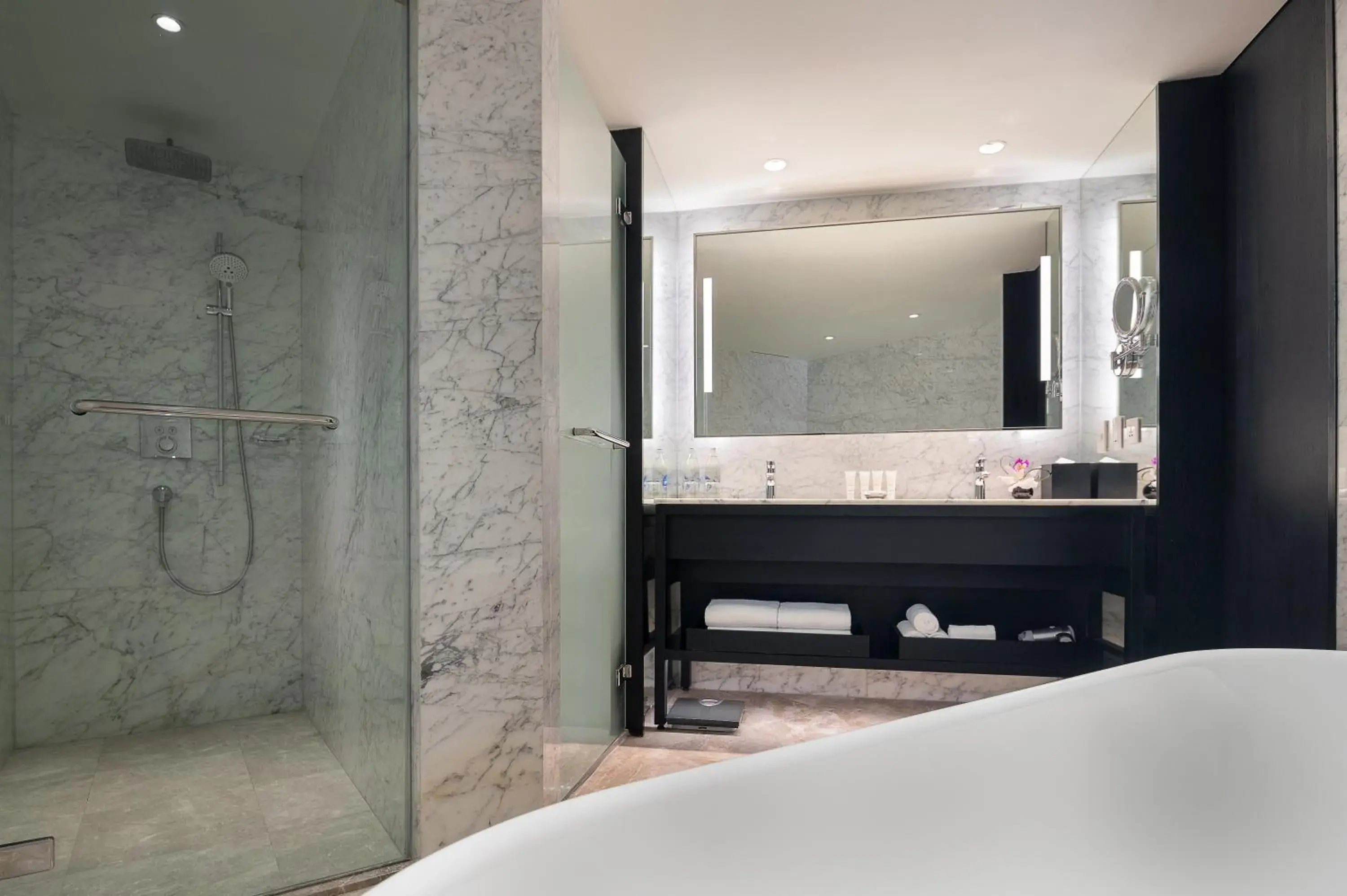 Bathroom in Crowne Plaza Bangkok Lumpini Park by IHG Bathroom in Crowne Plaza Bangkok Lumpini Park by IHG