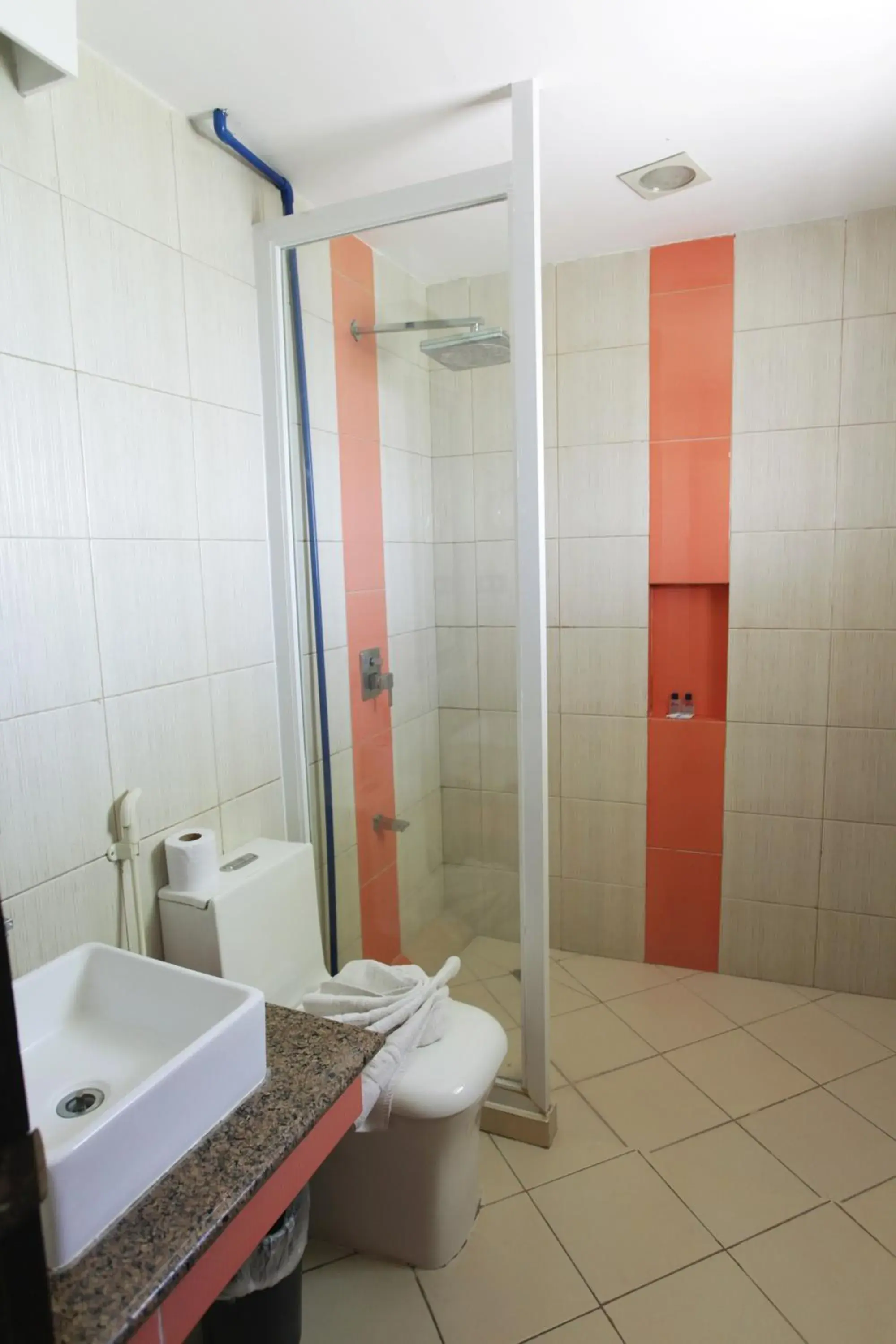 Bathroom in Eagle Point Beach and Dive Resort Bathroom in Eagle Point Beach and Dive Resort