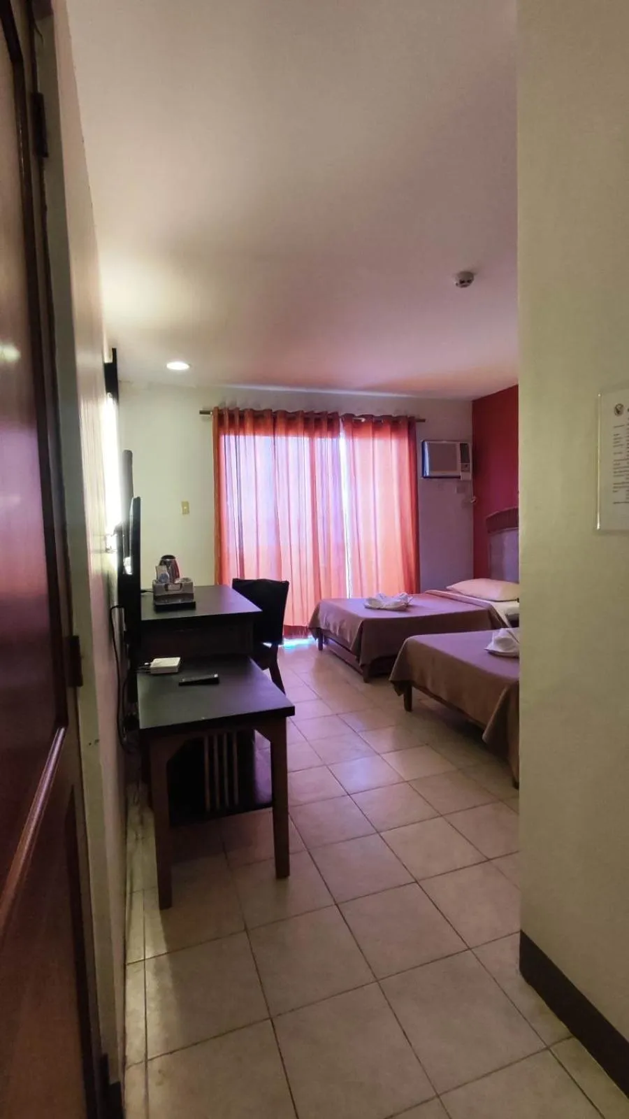 Bedroom, Bed in Eagle Point Beach and Dive Resort