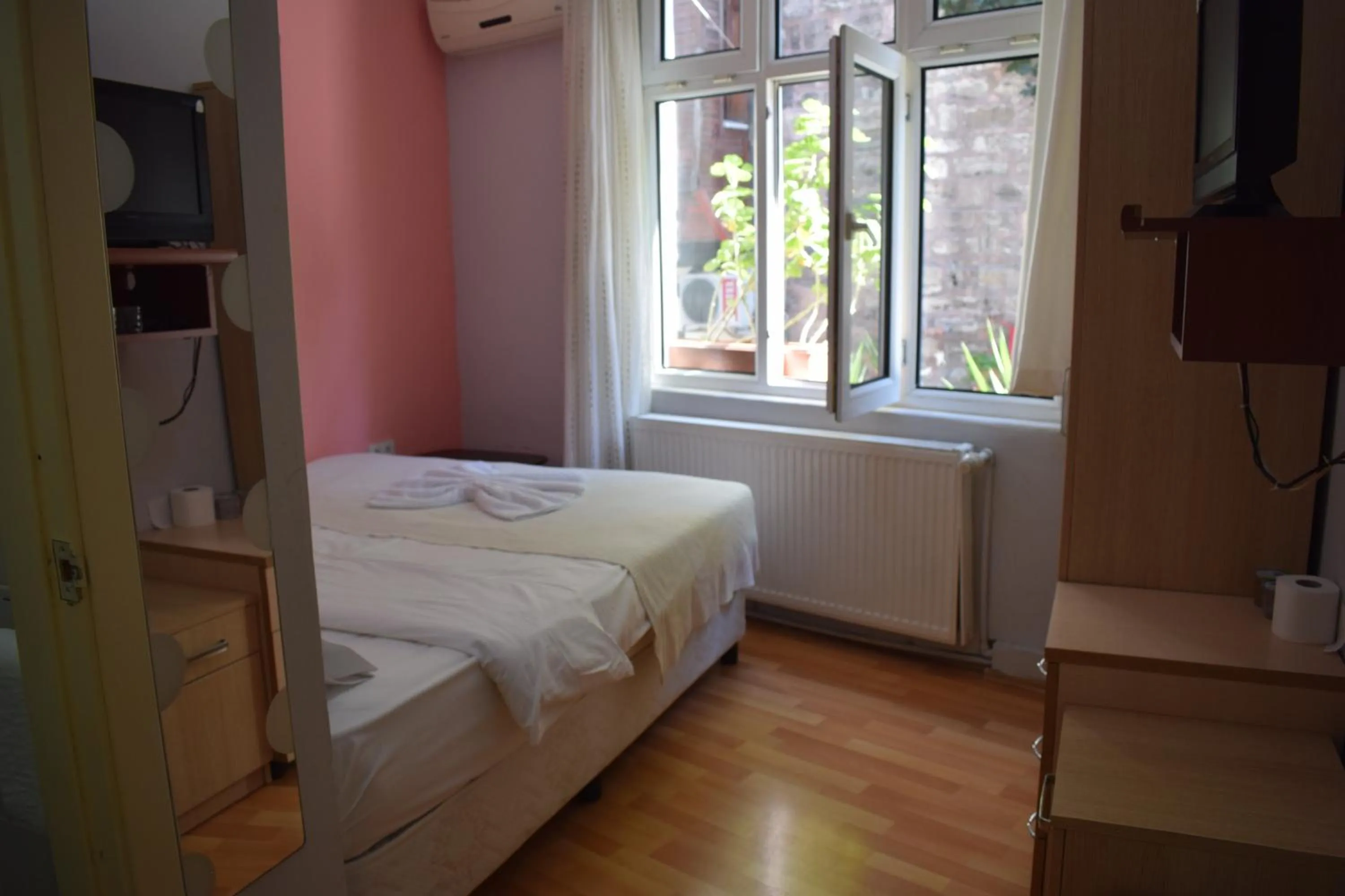 Nearby landmark, Bed in Sur Istanbul Hotel