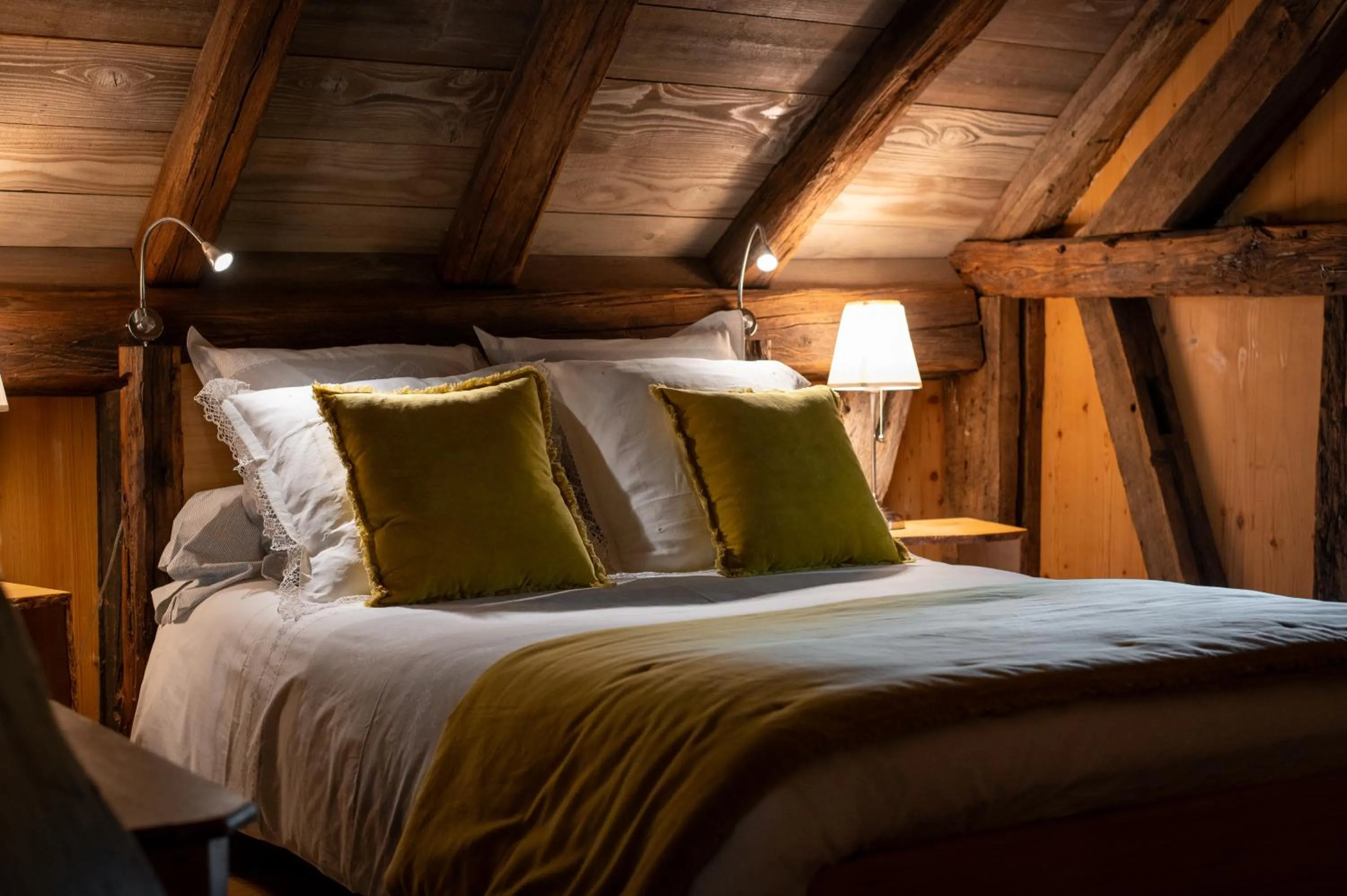 Bed in La Grange d'Hannah - gîte & chambre d’hôtes de charme