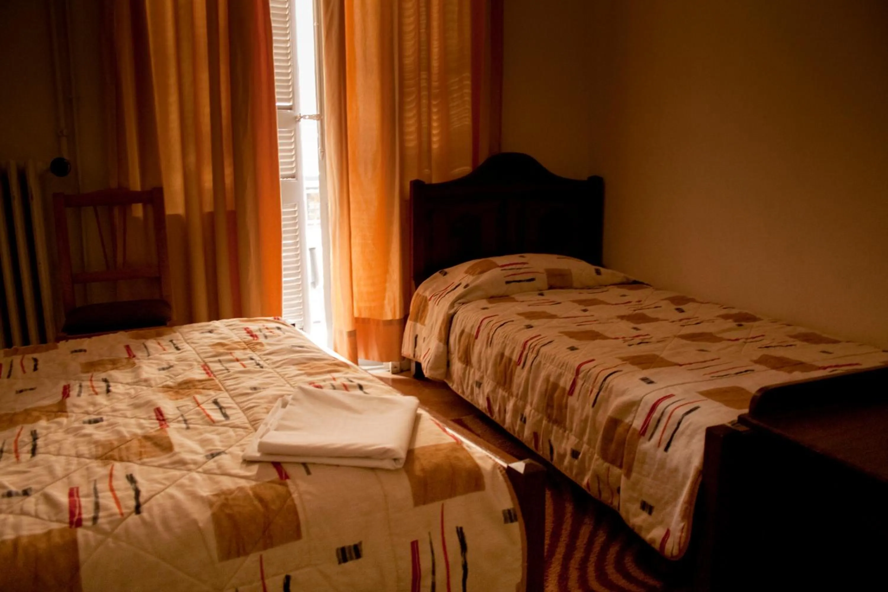 Photo of the whole room, Bed in Acropolis House