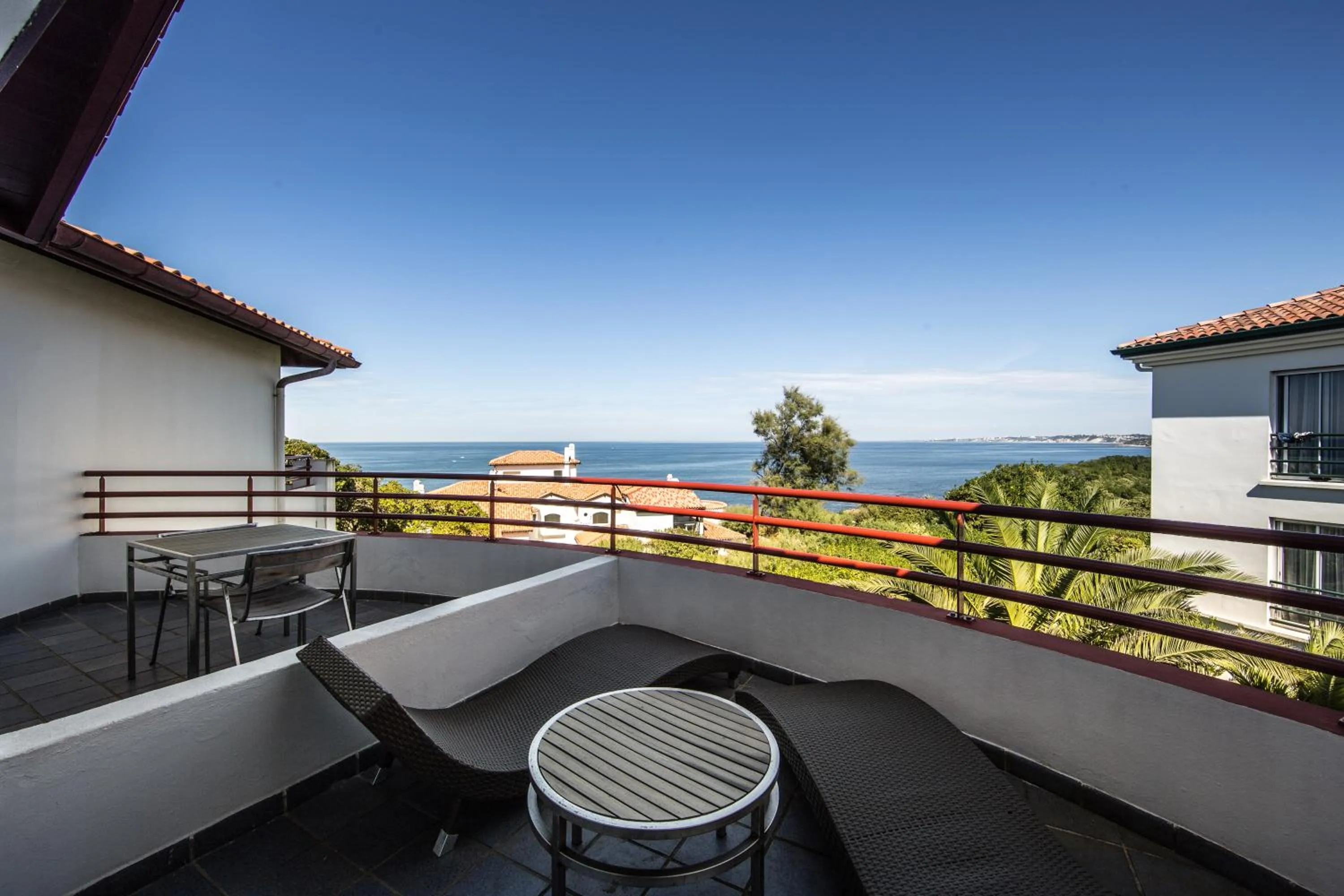 Balcony/Terrace in Hôtel La Réserve