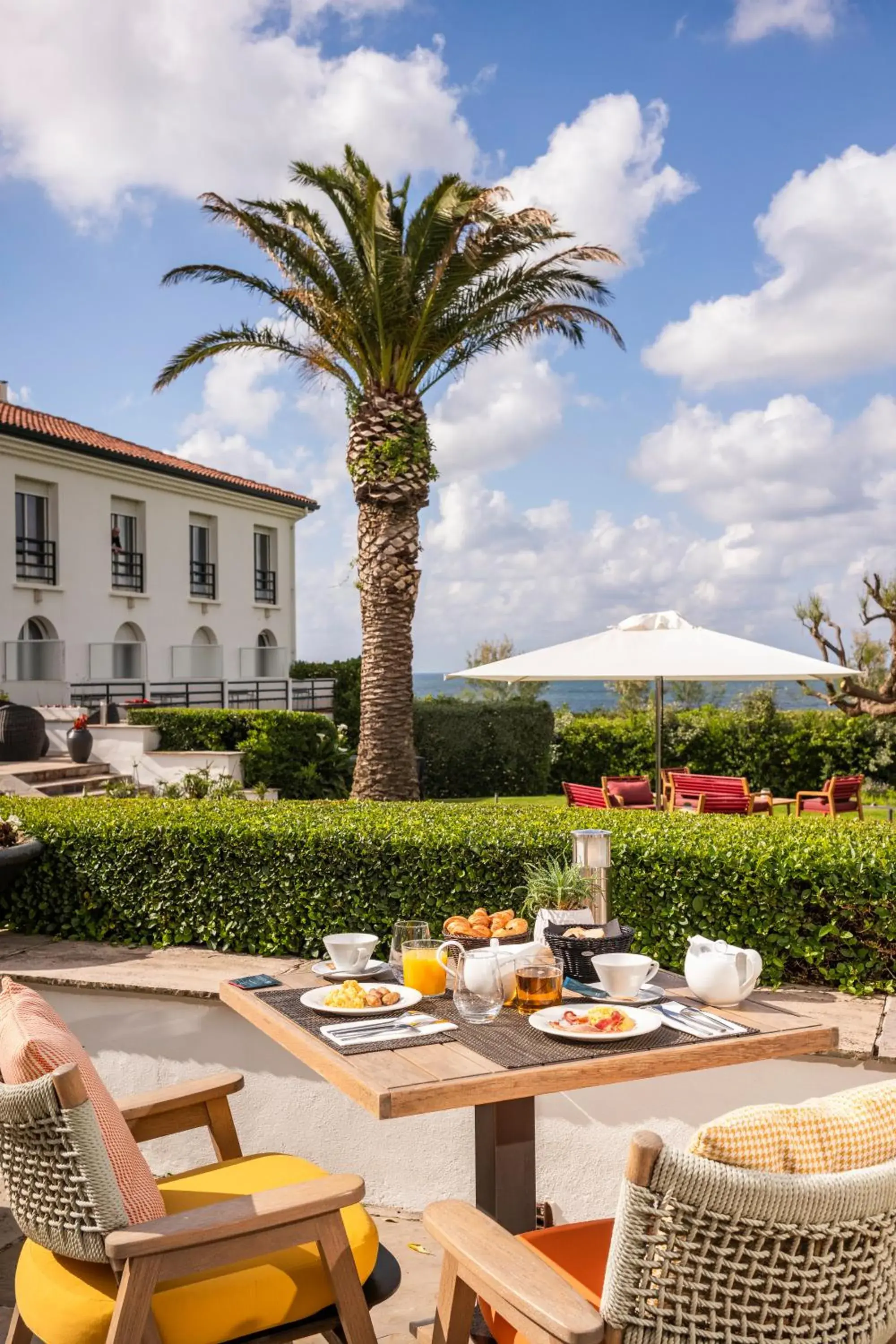 Breakfast in Hôtel La Réserve Breakfast in Hôtel La Réserve