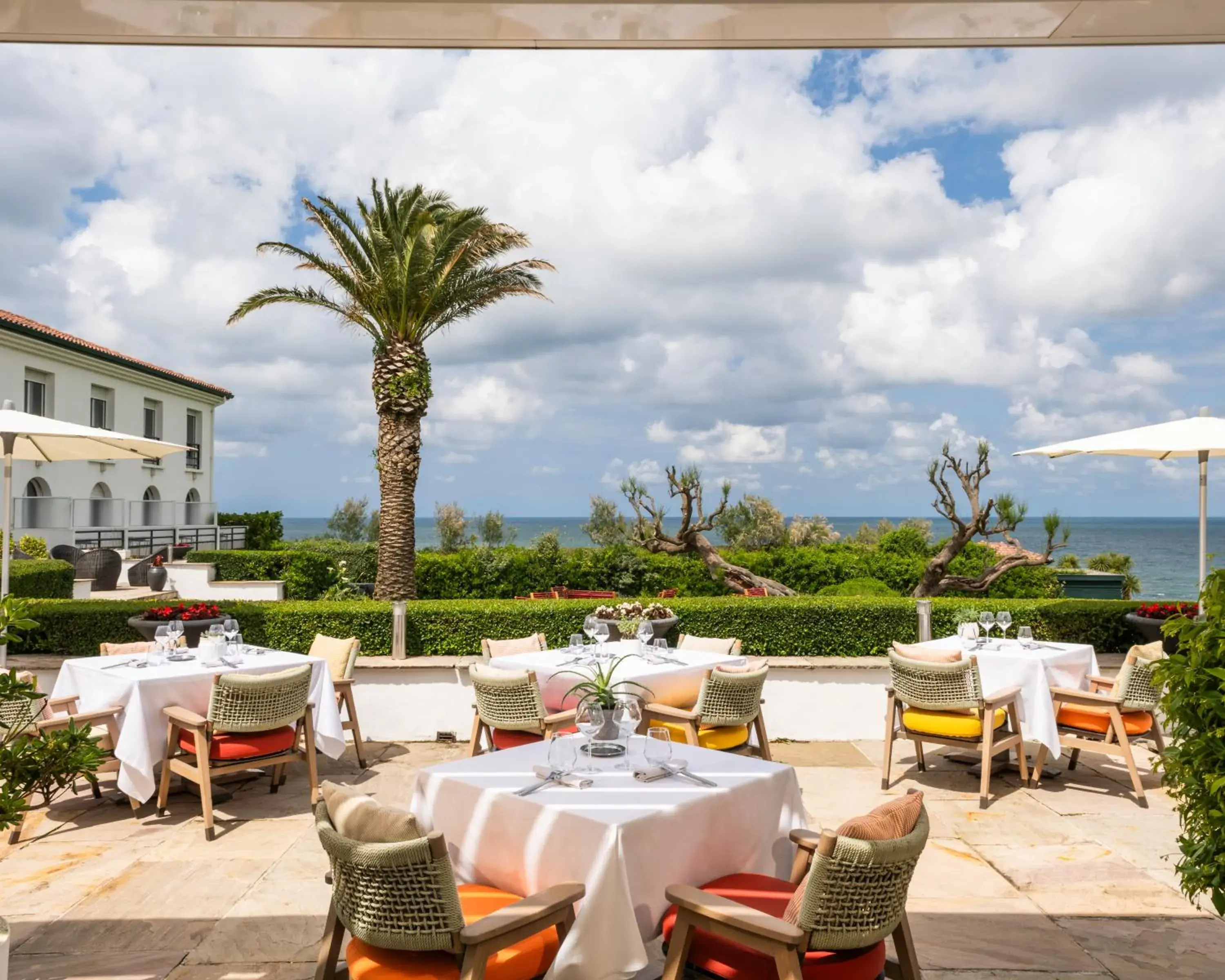 Restaurant/places to eat in Hôtel La Réserve Restaurant/places to eat in Hôtel La Réserve