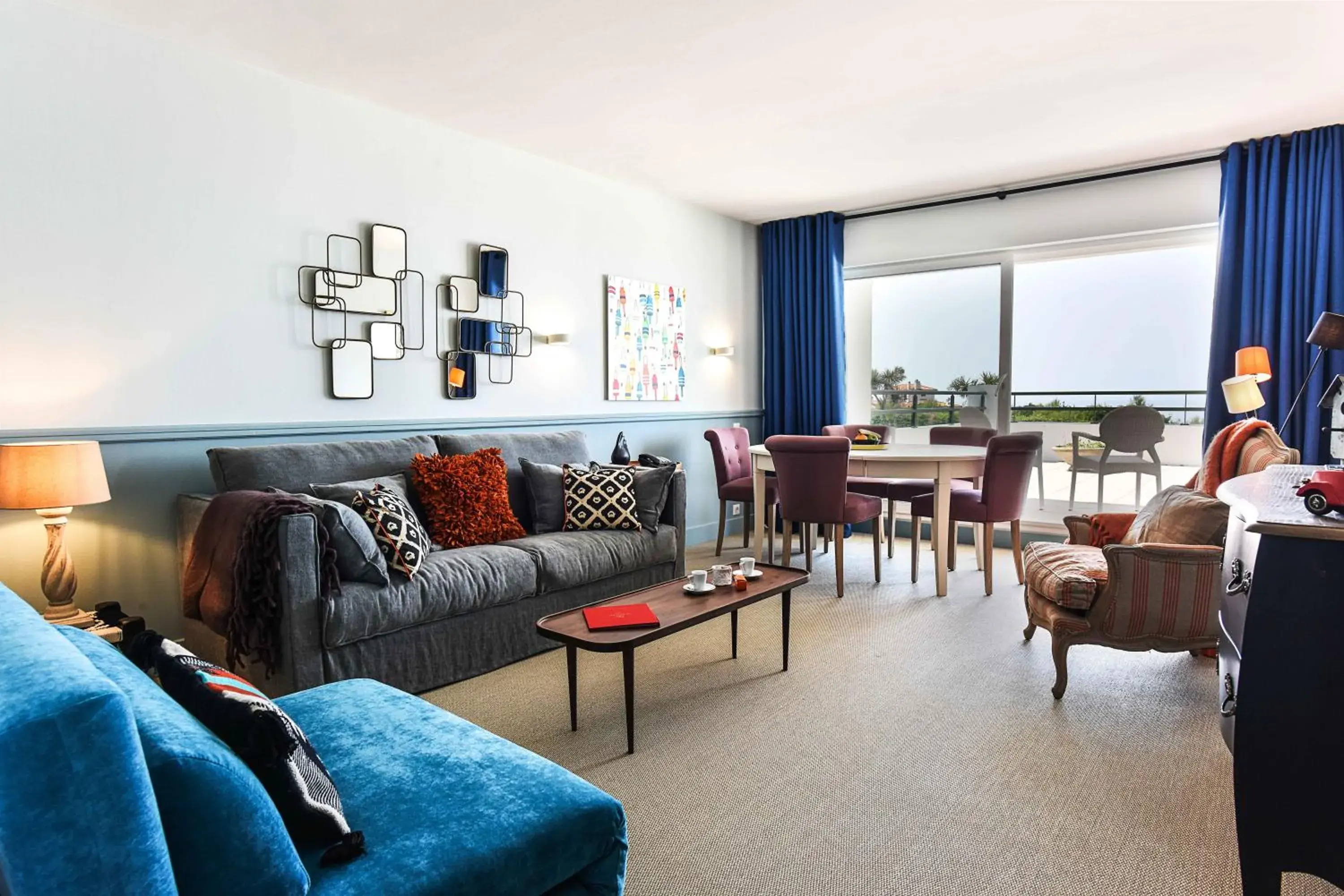 Living room in Hôtel La Réserve Living room in Hôtel La Réserve