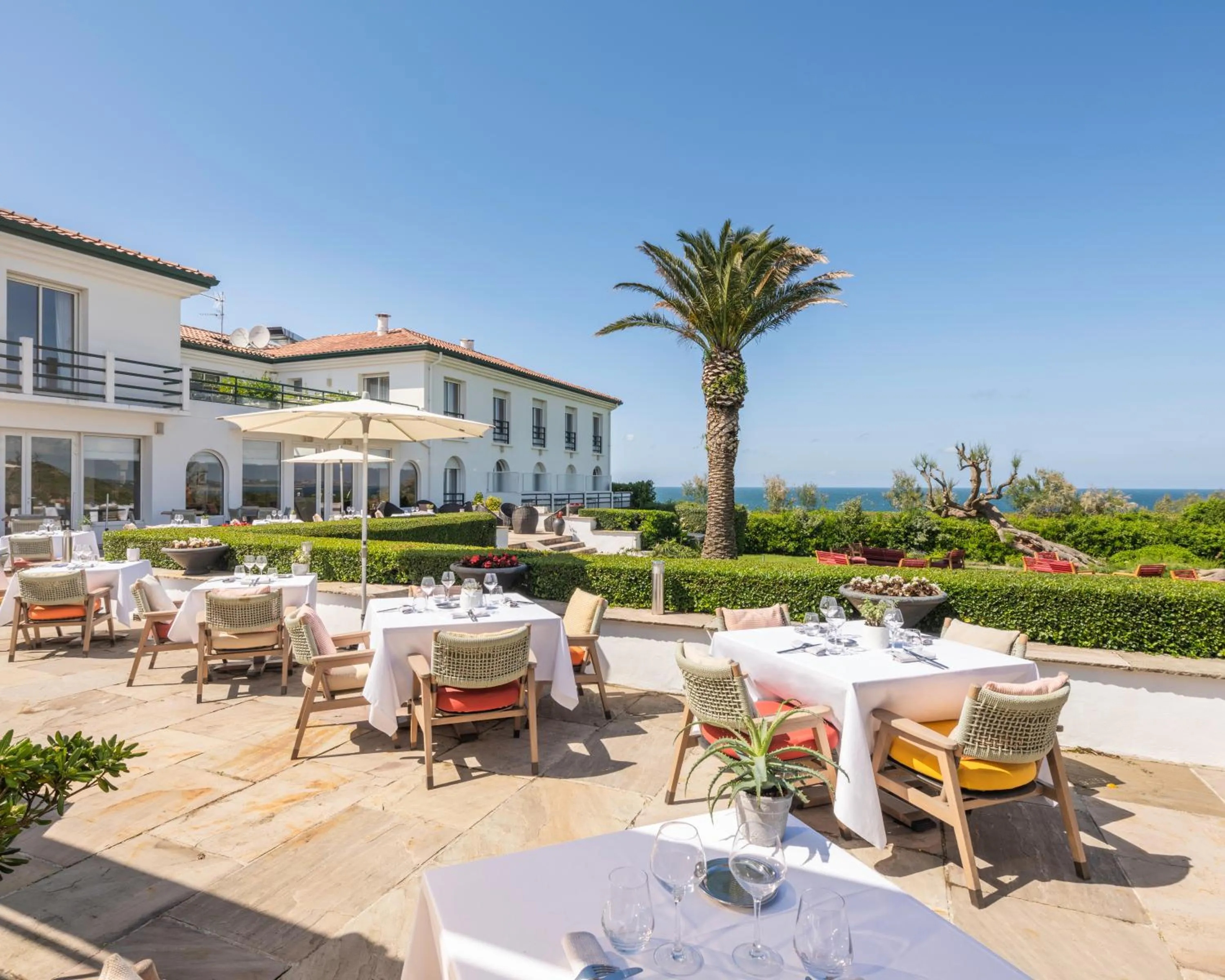 Restaurant/places to eat in Hôtel La Réserve