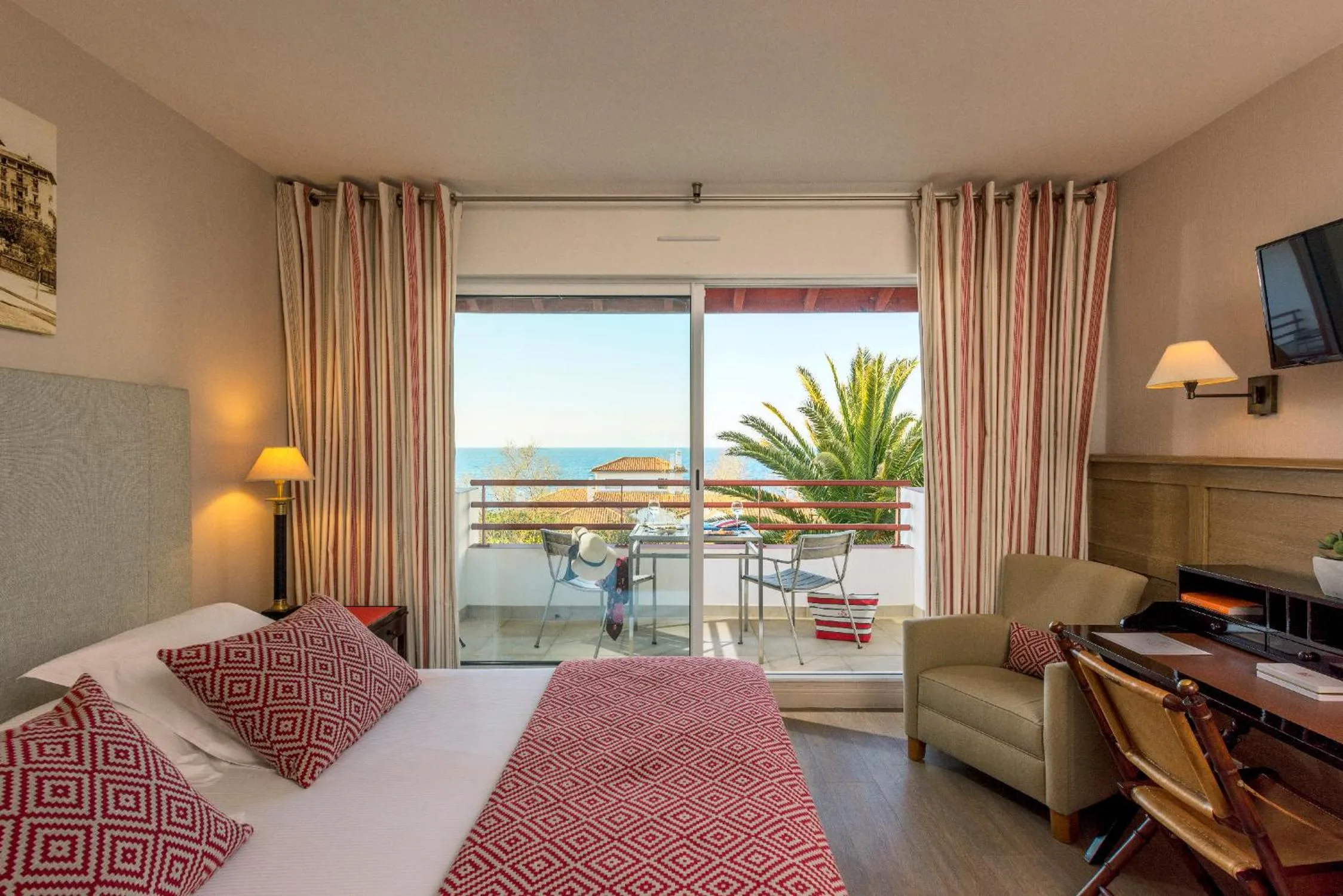 Balcony/Terrace in Hôtel La Réserve