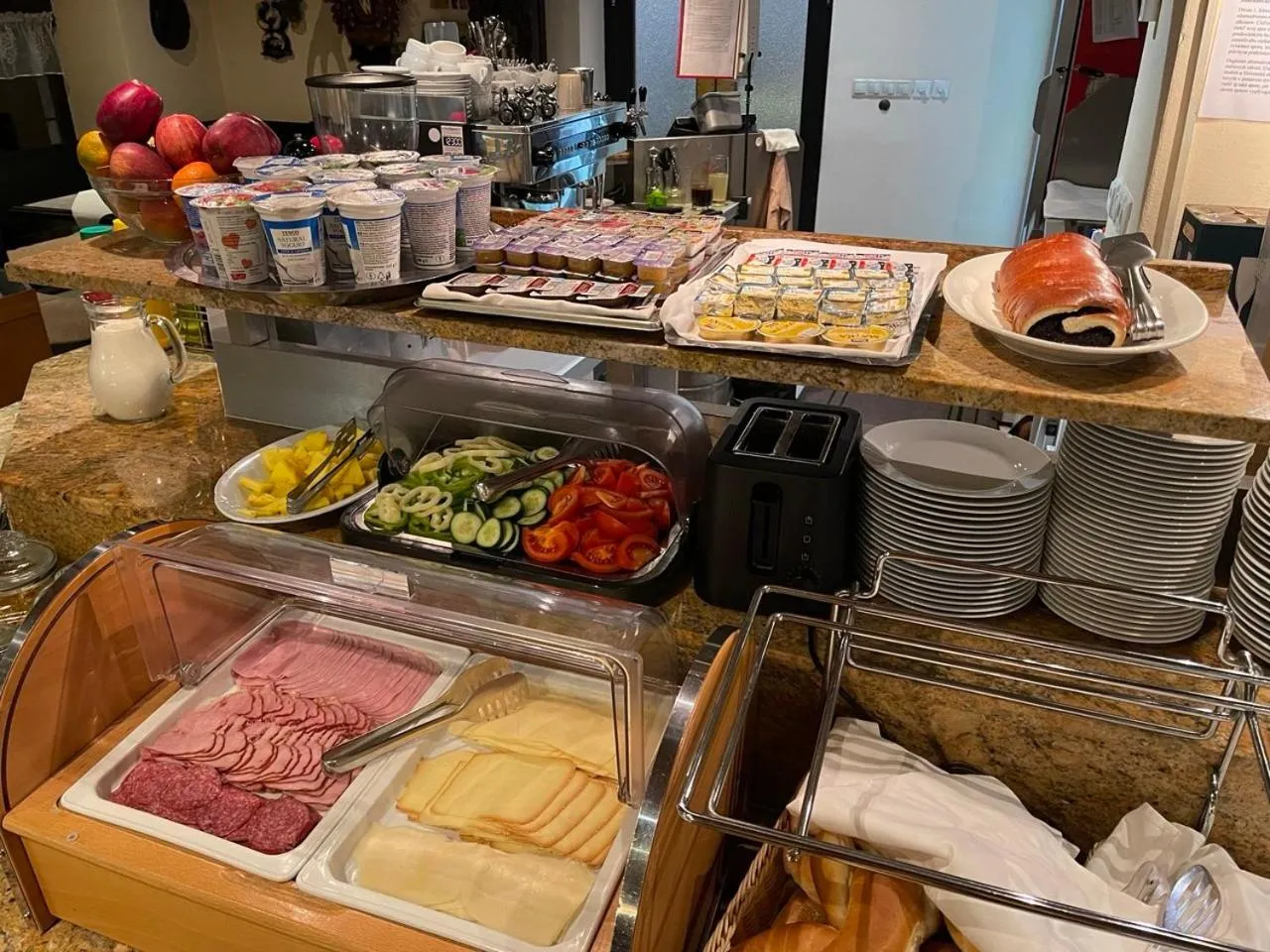 Breakfast in Hotel Club