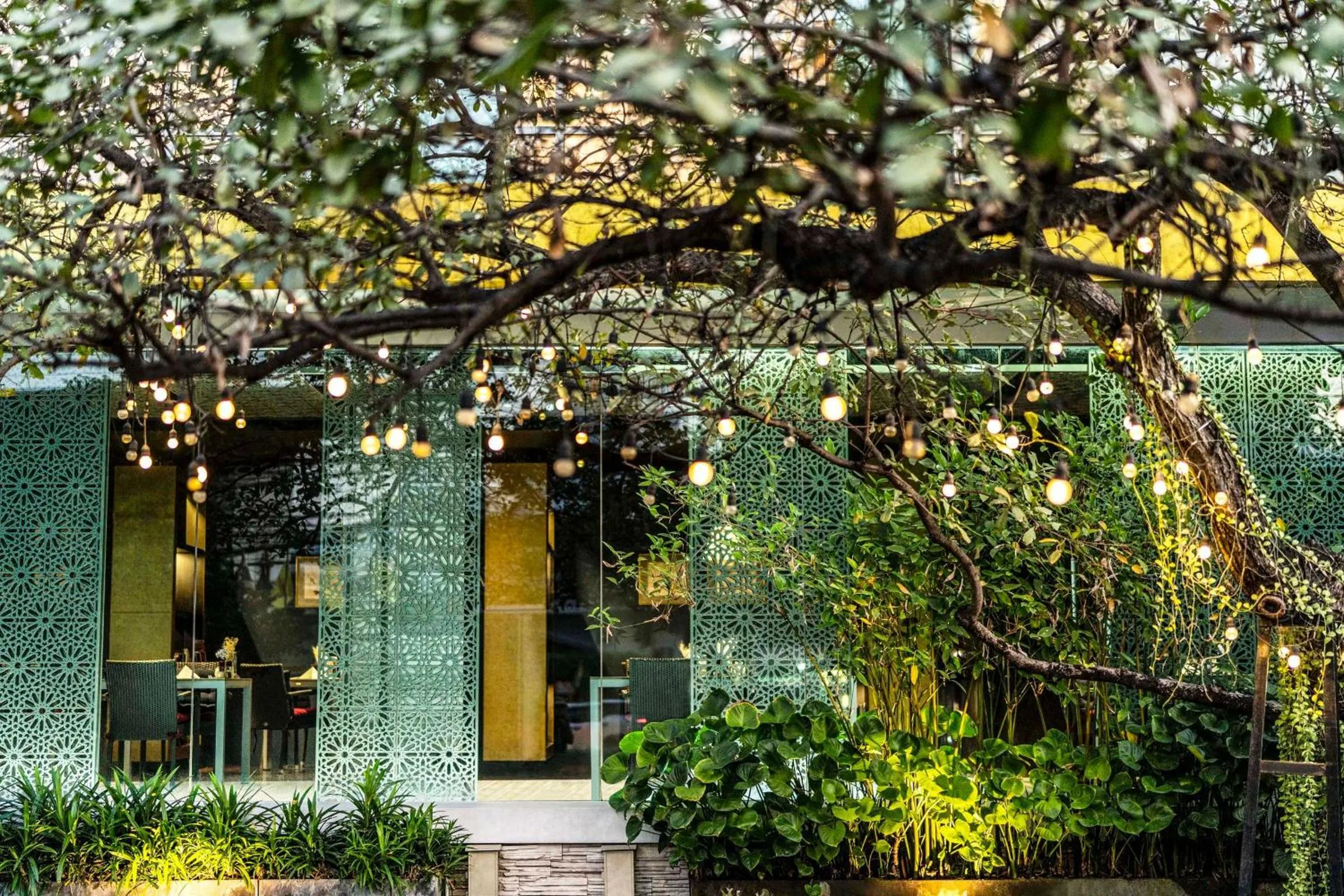 Parking in TUI BLUE Maduzi Hotel Bangkok