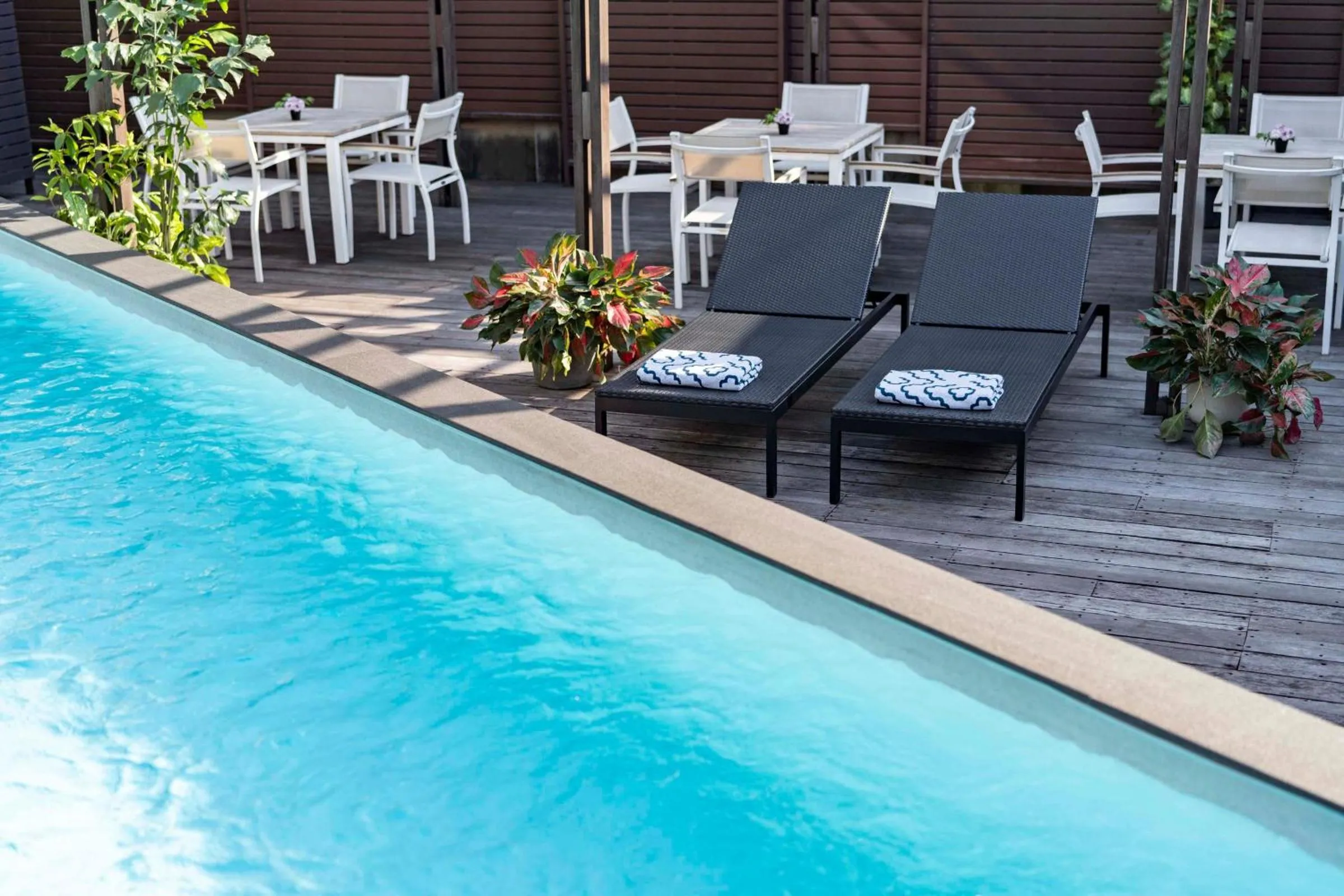 Swimming pool in TUI BLUE Maduzi Hotel Bangkok