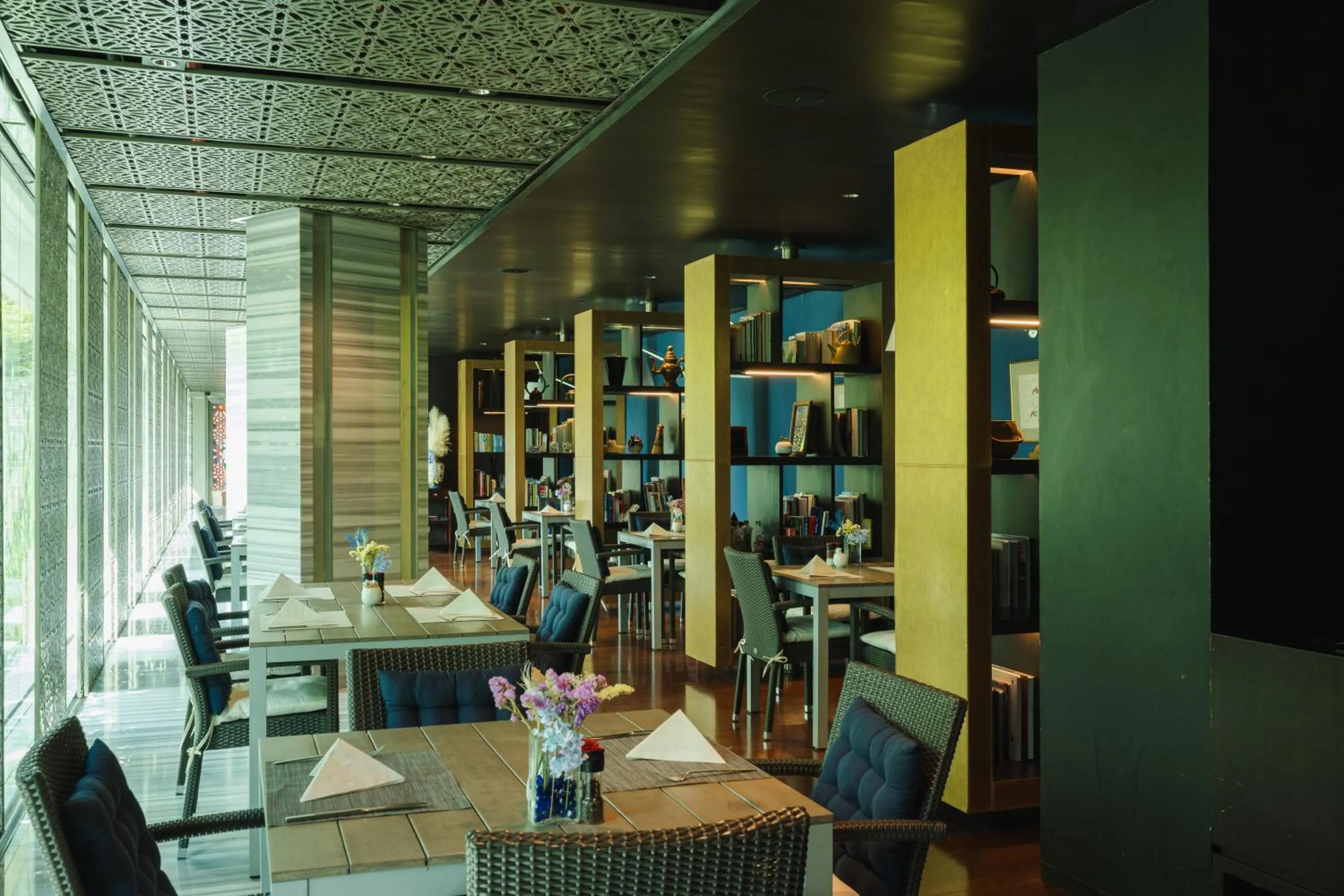 Restaurant/places to eat in TUI BLUE Maduzi Hotel Bangkok