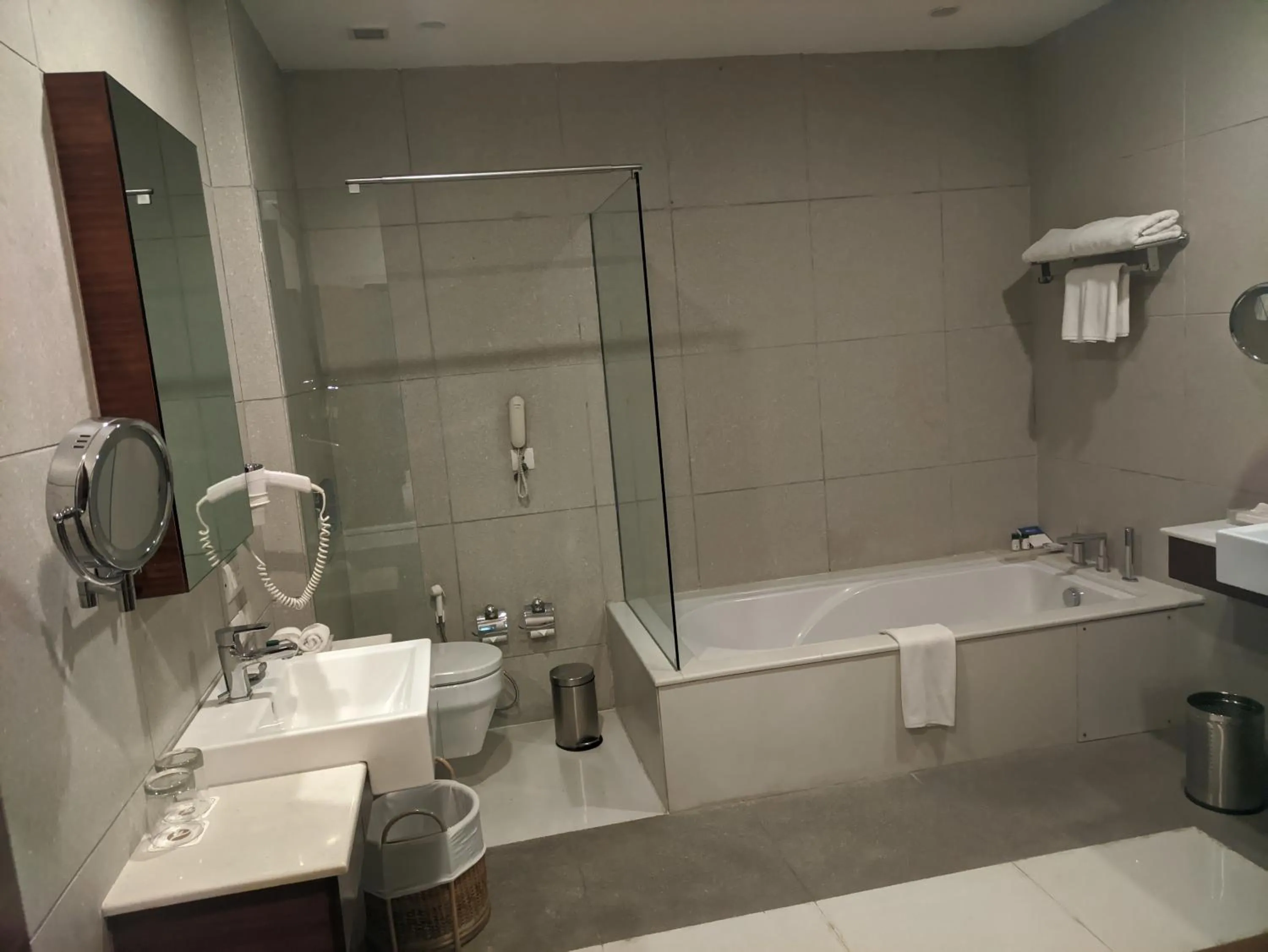Bathroom in Fortune Select Global, Gurugram - Member ITC Hotels' Group