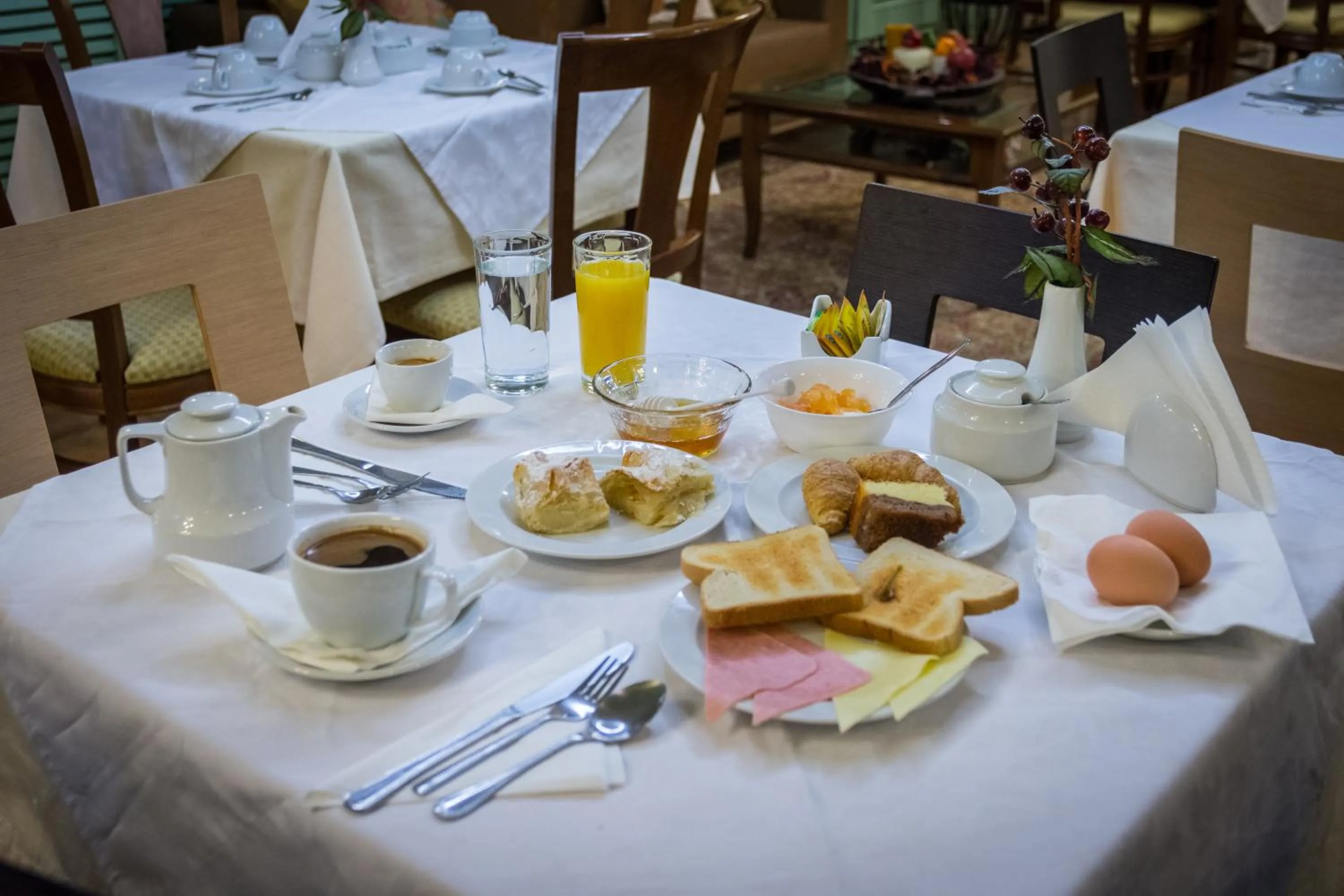 Breakfast in City Hotel Apollonion
