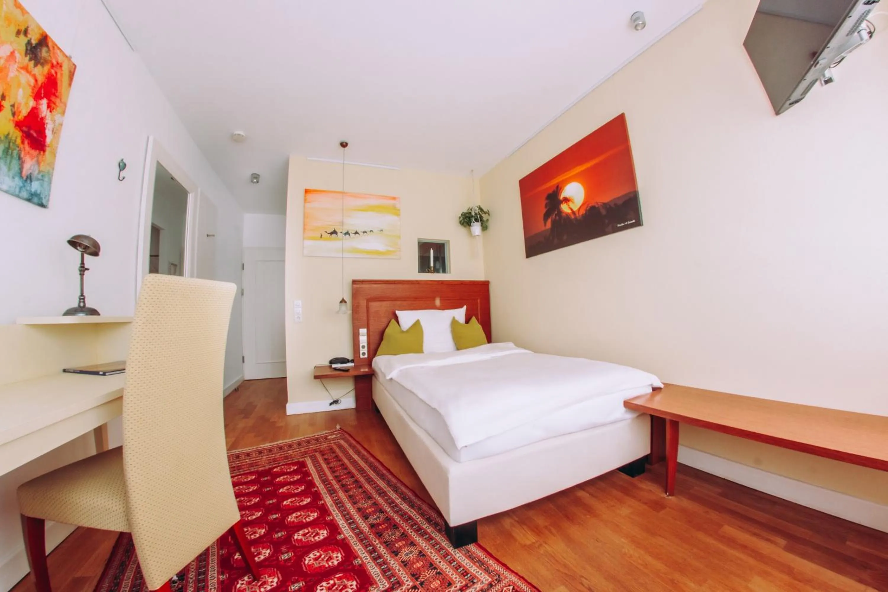 Bed in Hotel Zum Ochsen