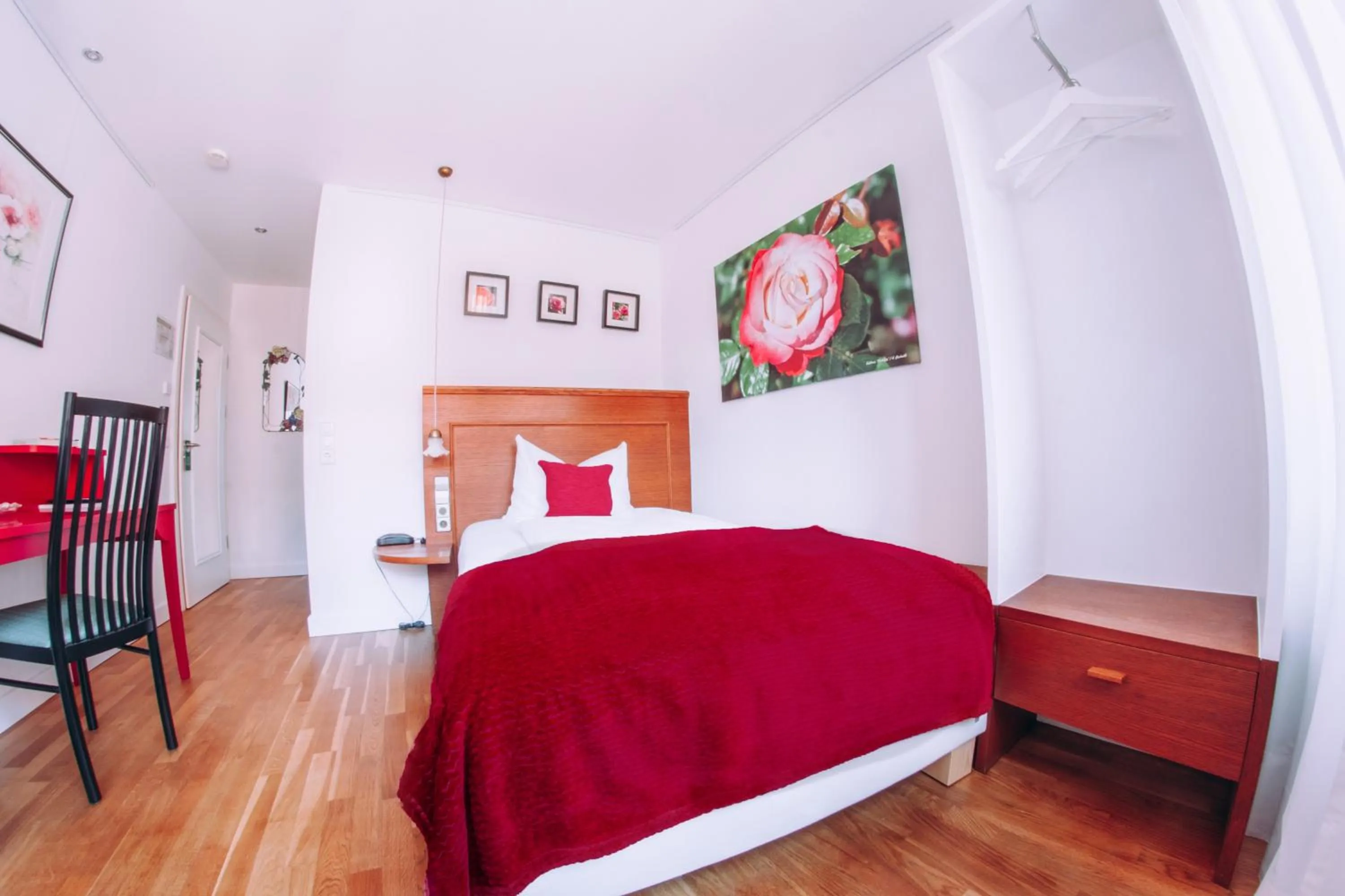 Bed in Hotel Zum Ochsen