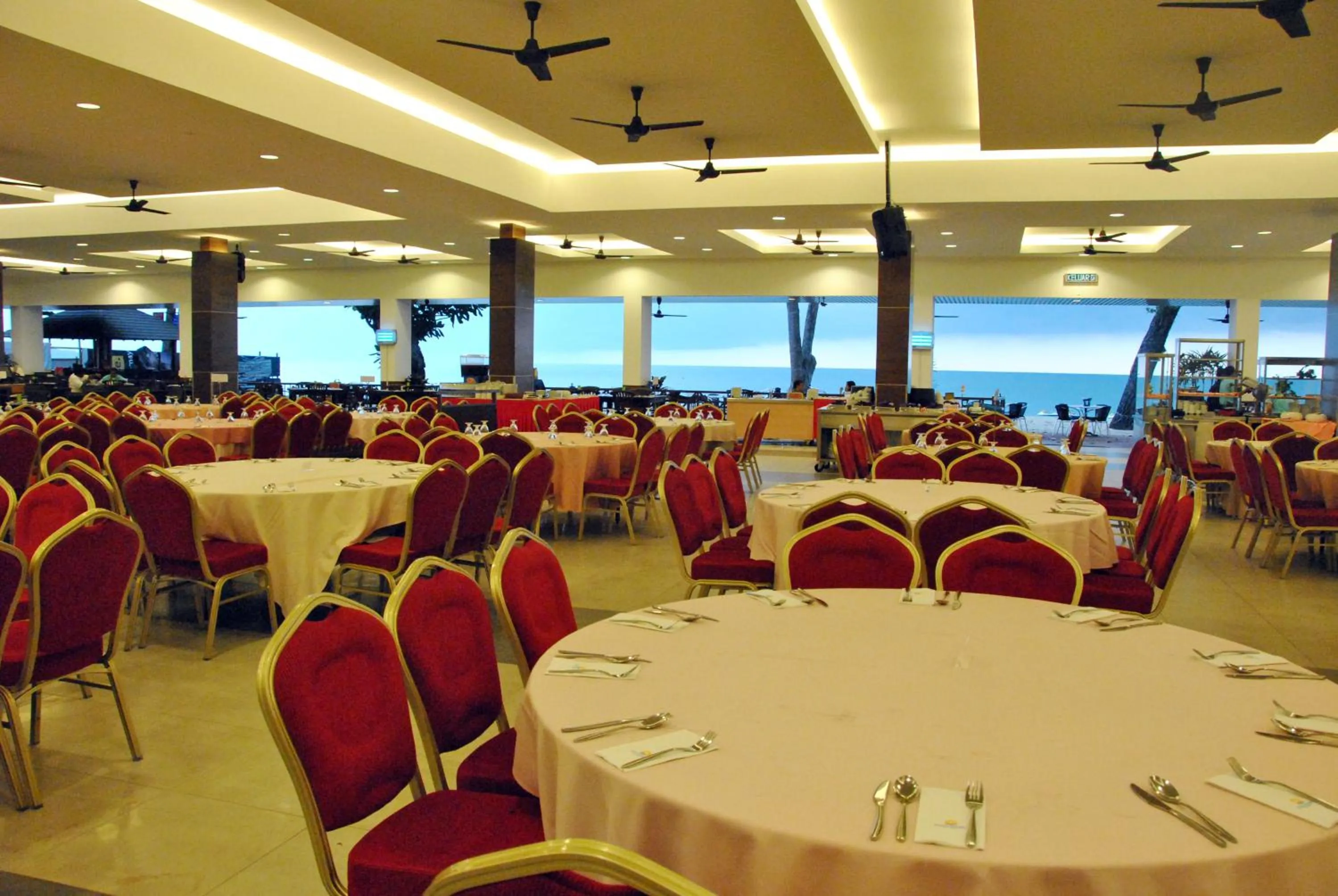 Restaurant/places to eat in Lotus Desaru Beach Resort & Spa