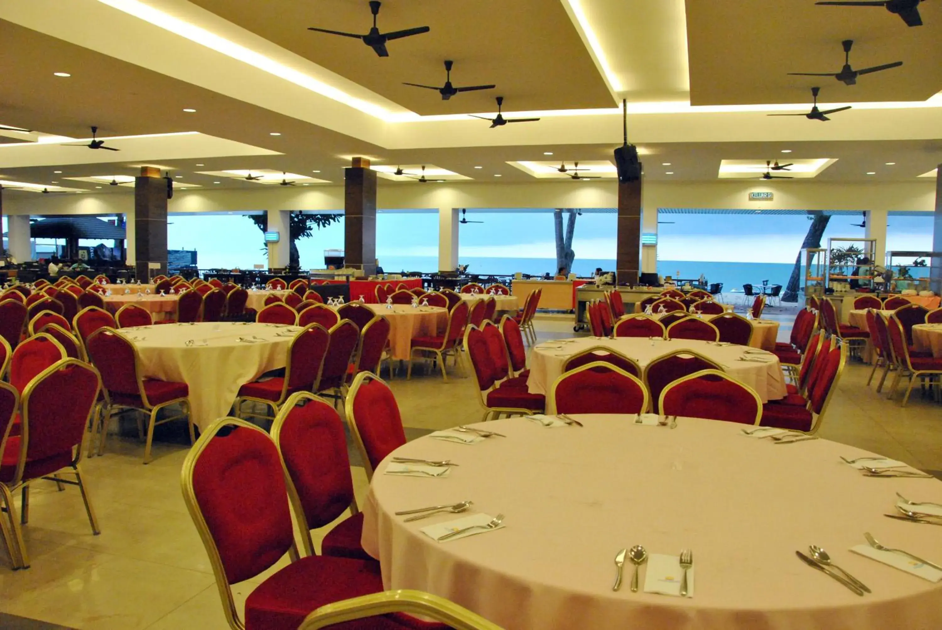 Restaurant/places to eat in Lotus Desaru Beach Resort & Spa Restaurant/places to eat in Lotus Desaru Beach Resort & Spa