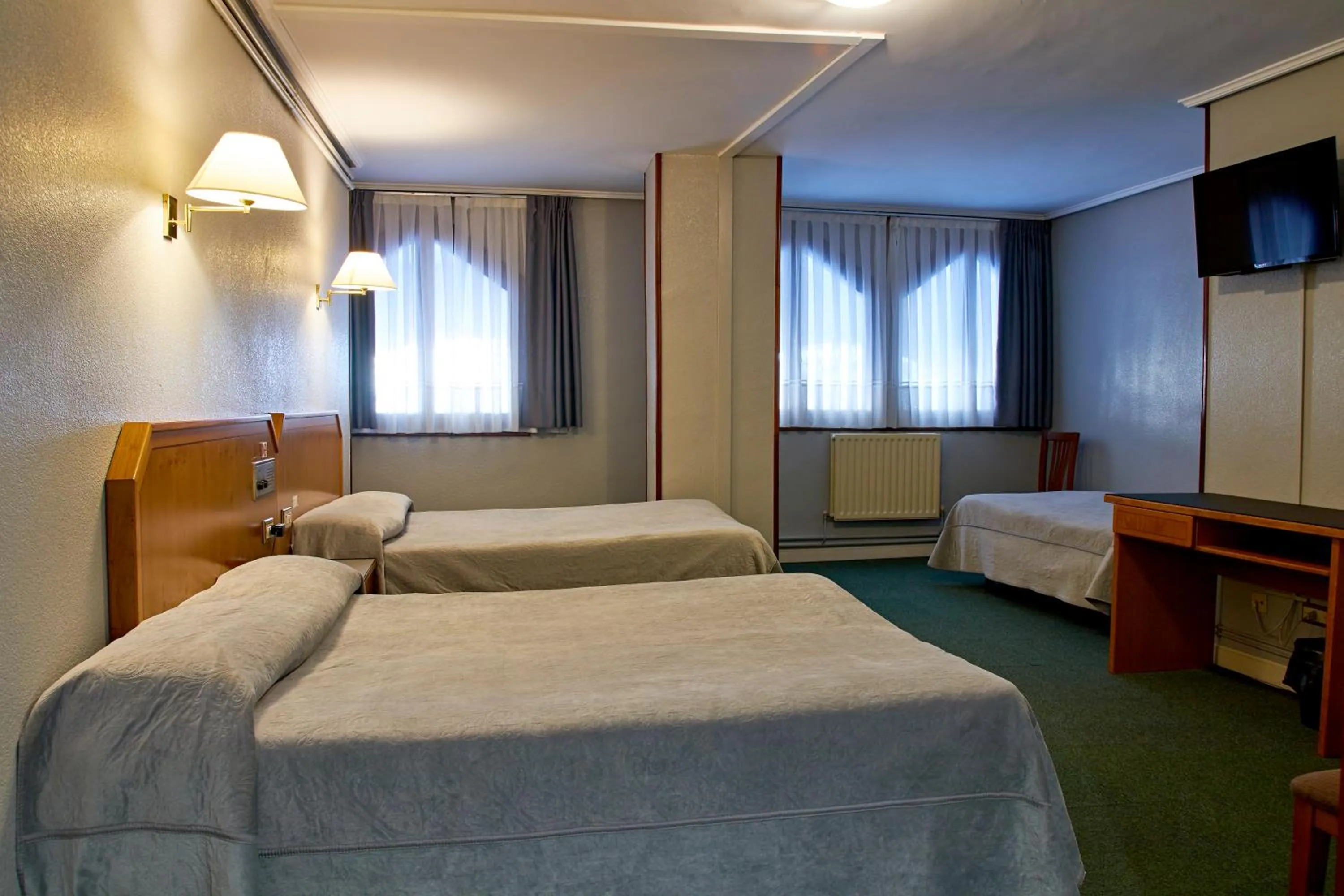 Photo of the whole room, Bed in Hotel San Jorge