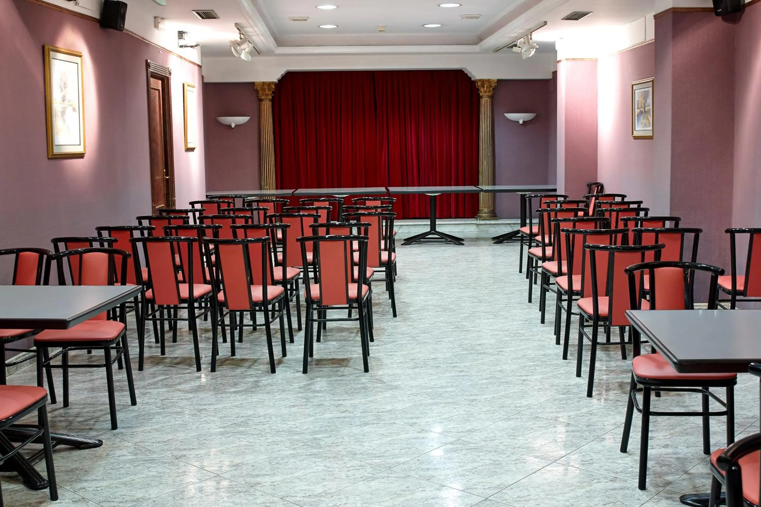 Lounge or bar in Hotel San Jorge