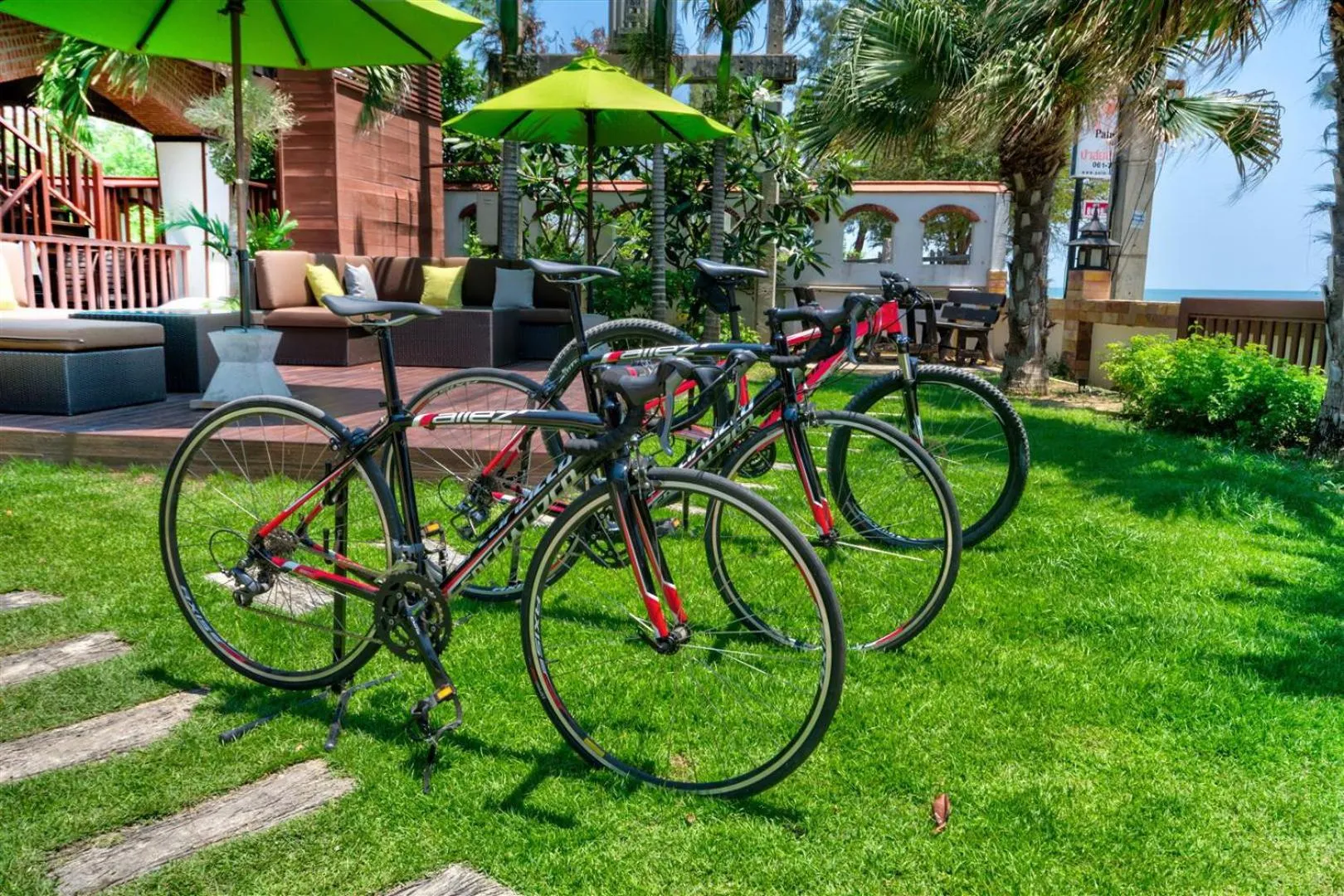 Cycling in Palm Beach Resort