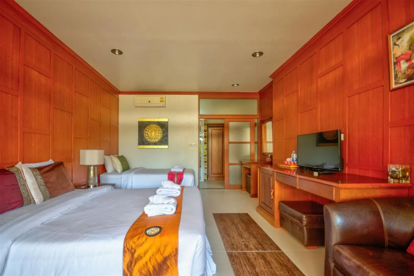 Bed in Palm Beach Resort