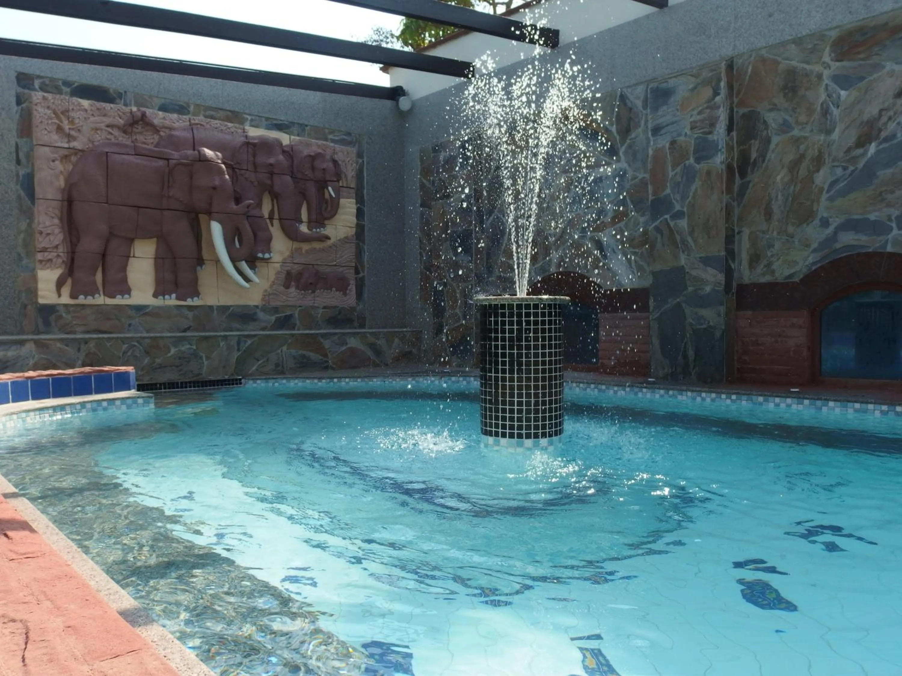 Swimming pool in Palm Beach Resort