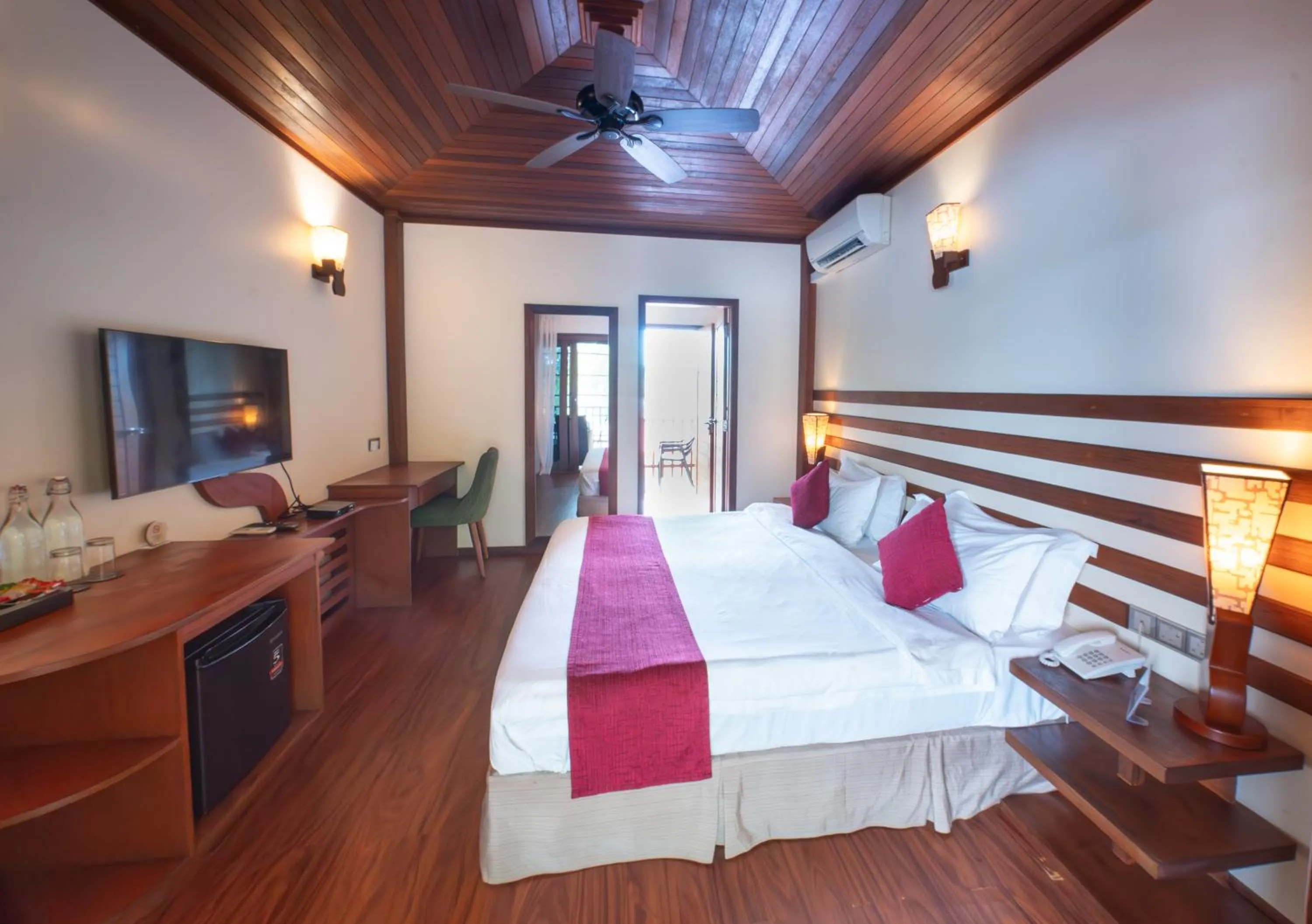 Bedroom, Bed in Araamu Hotels Maldives at Dhiffushi