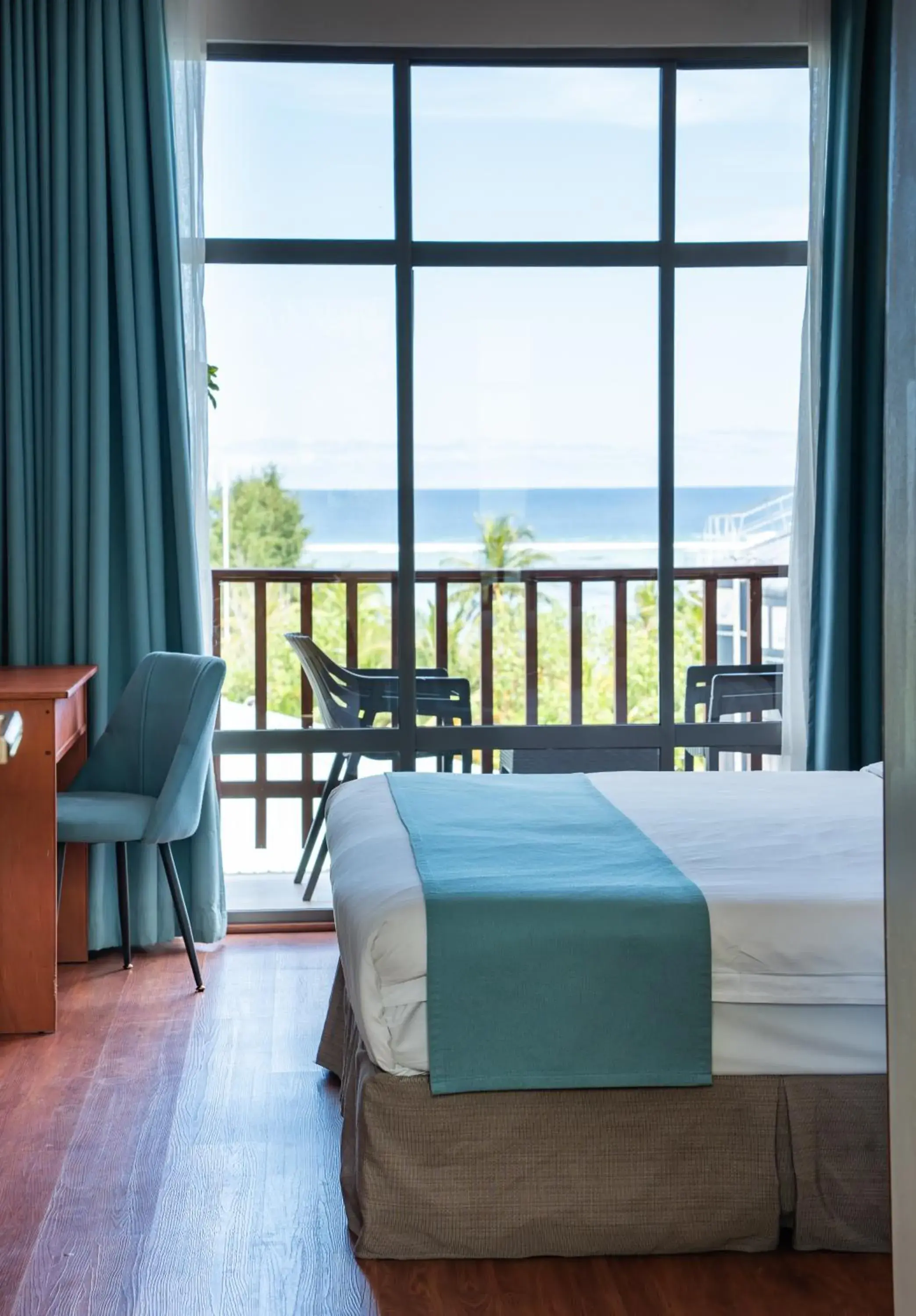 Superior Double or Twin Room with Balcony & Sea View in Araamu Hotels Maldives at Dhiffushi Superior Double or Twin Room with Balcony & Sea View in Araamu Hotels Maldives at Dhiffushi