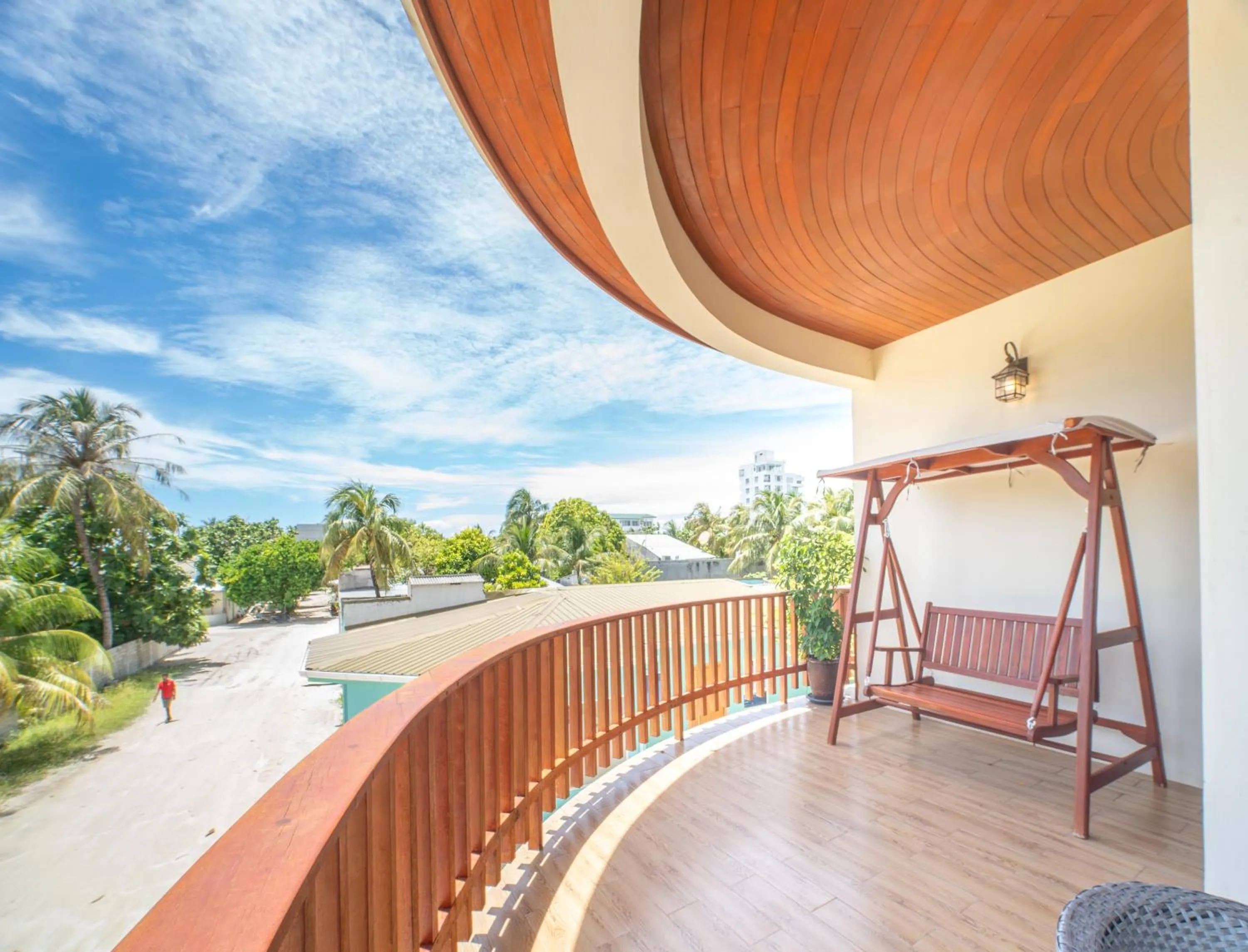Patio in Araamu Hotels Maldives at Dhiffushi