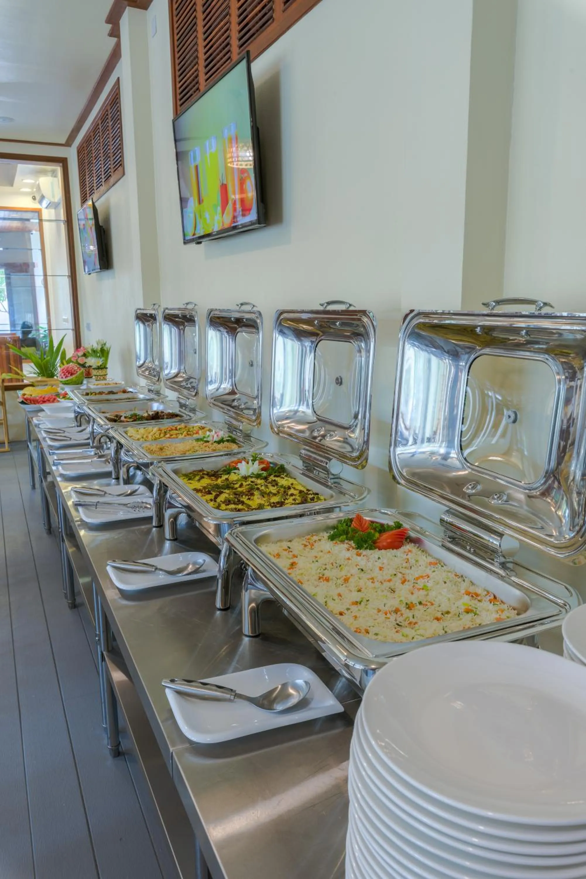 Food and drinks in Araamu Hotels Maldives at Dhiffushi