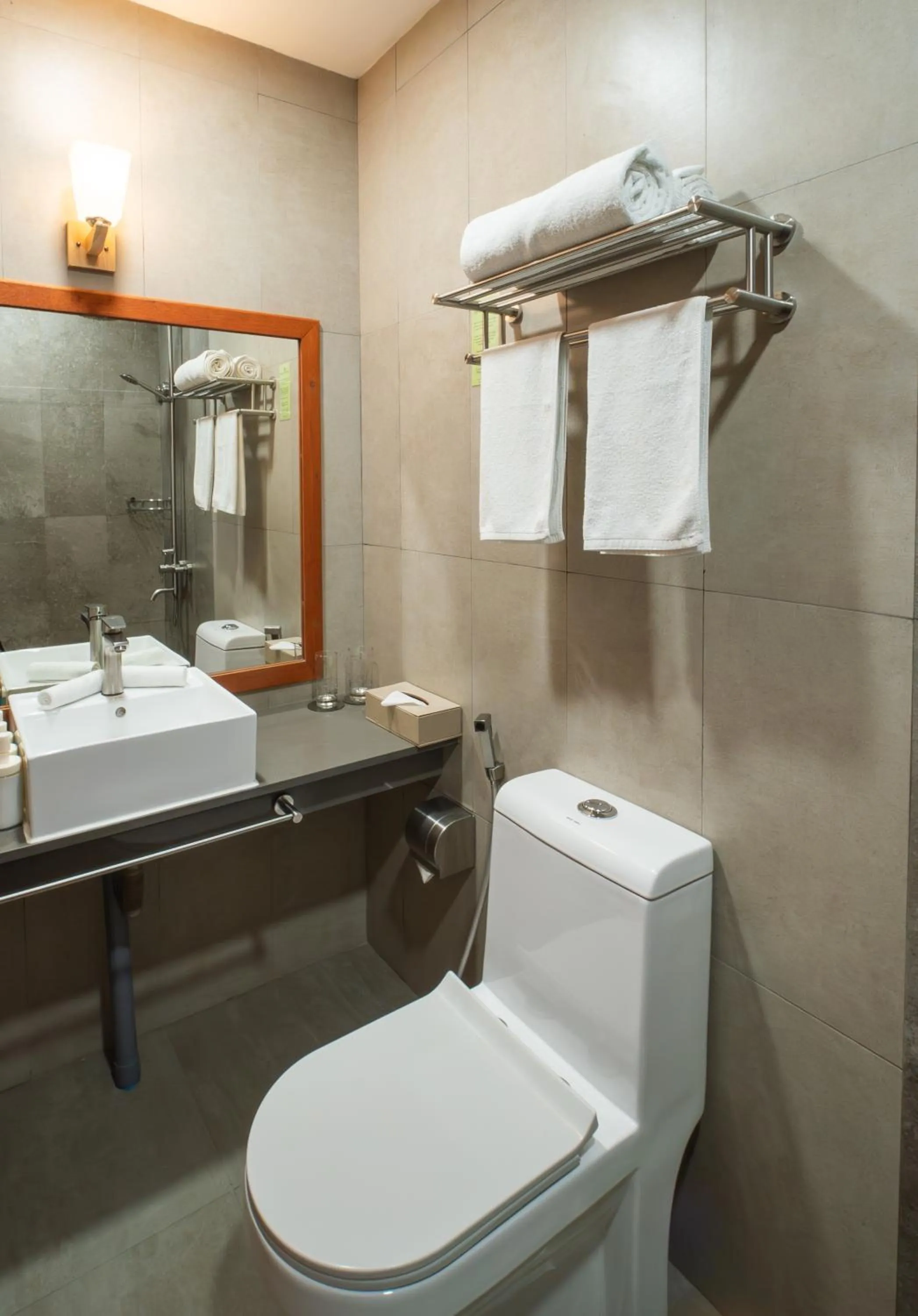 Bathroom in Araamu Hotels Maldives at Dhiffushi