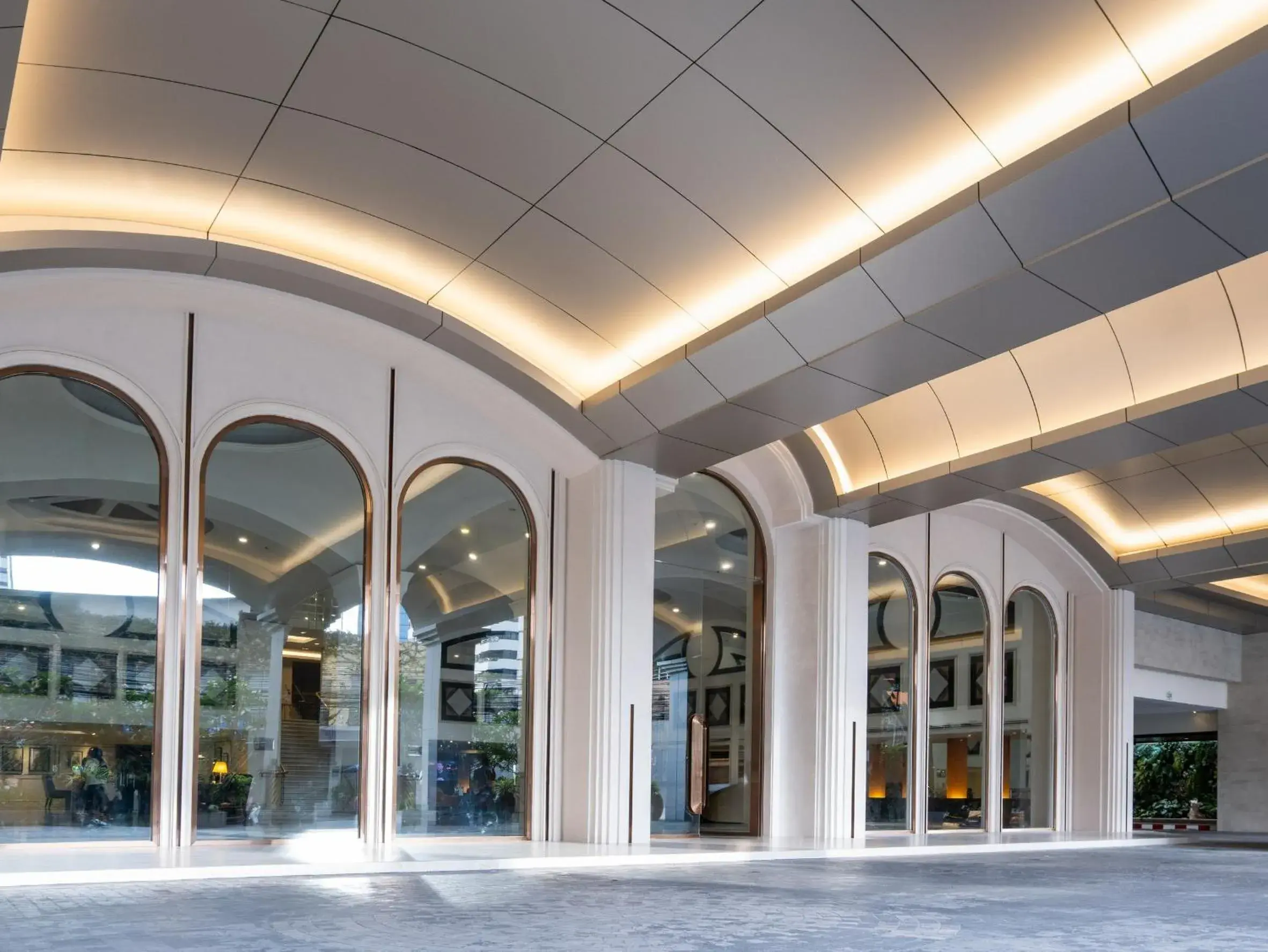 Facade/entrance in Rembrandt Hotel Bangkok Facade/entrance in Rembrandt Hotel Bangkok