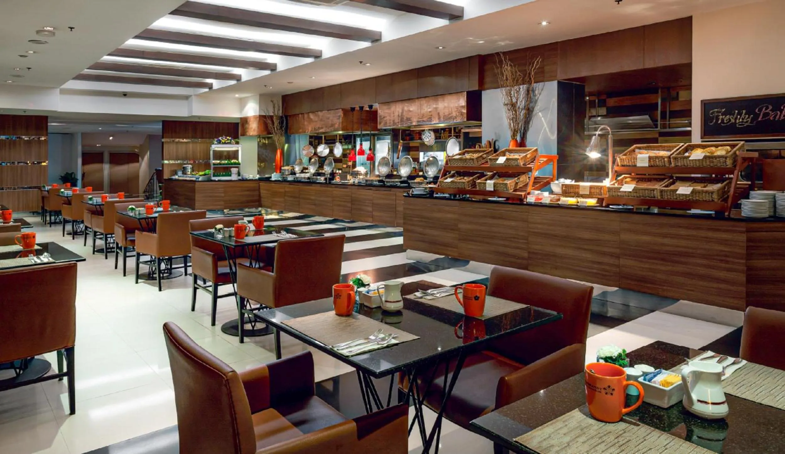 Restaurant/places to eat in Rembrandt Hotel Bangkok