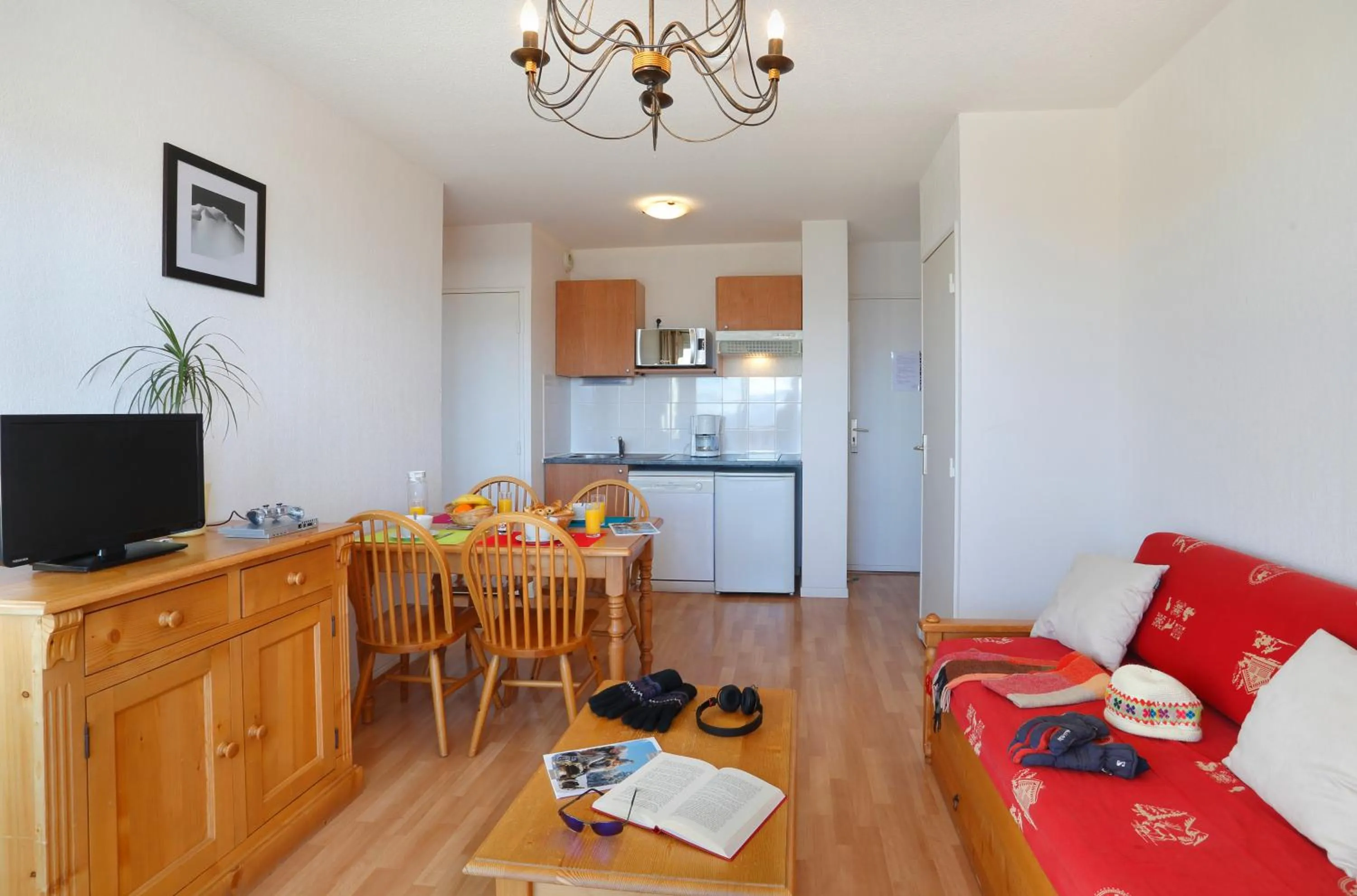 Kitchen or kitchenette in Résidence Néméa Les Chalets Du Belvédère