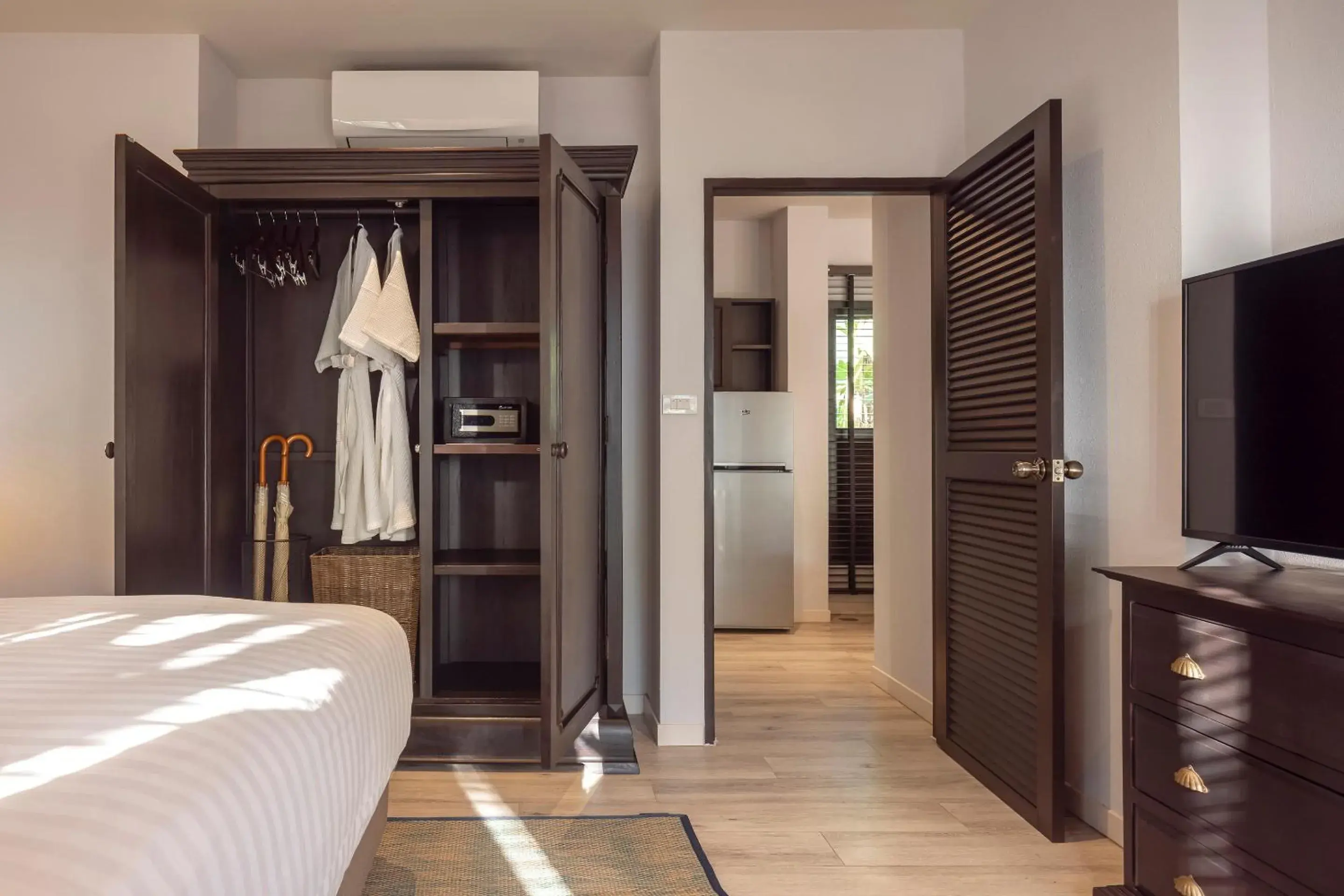 Photo of the whole room, Bed in The Pe La Resort, Phuket - SHA Extra Plus Photo of the whole room, Bed in The Pe La Resort, Phuket - SHA Extra Plus